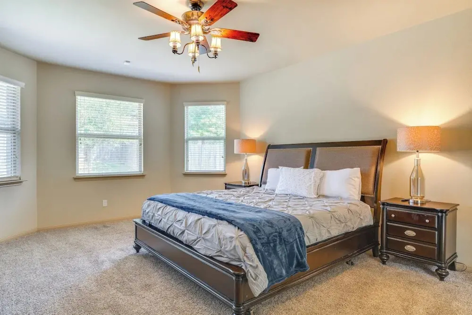 < 1 Mi to Lake Conroe: Home w/ Furnished Patio!