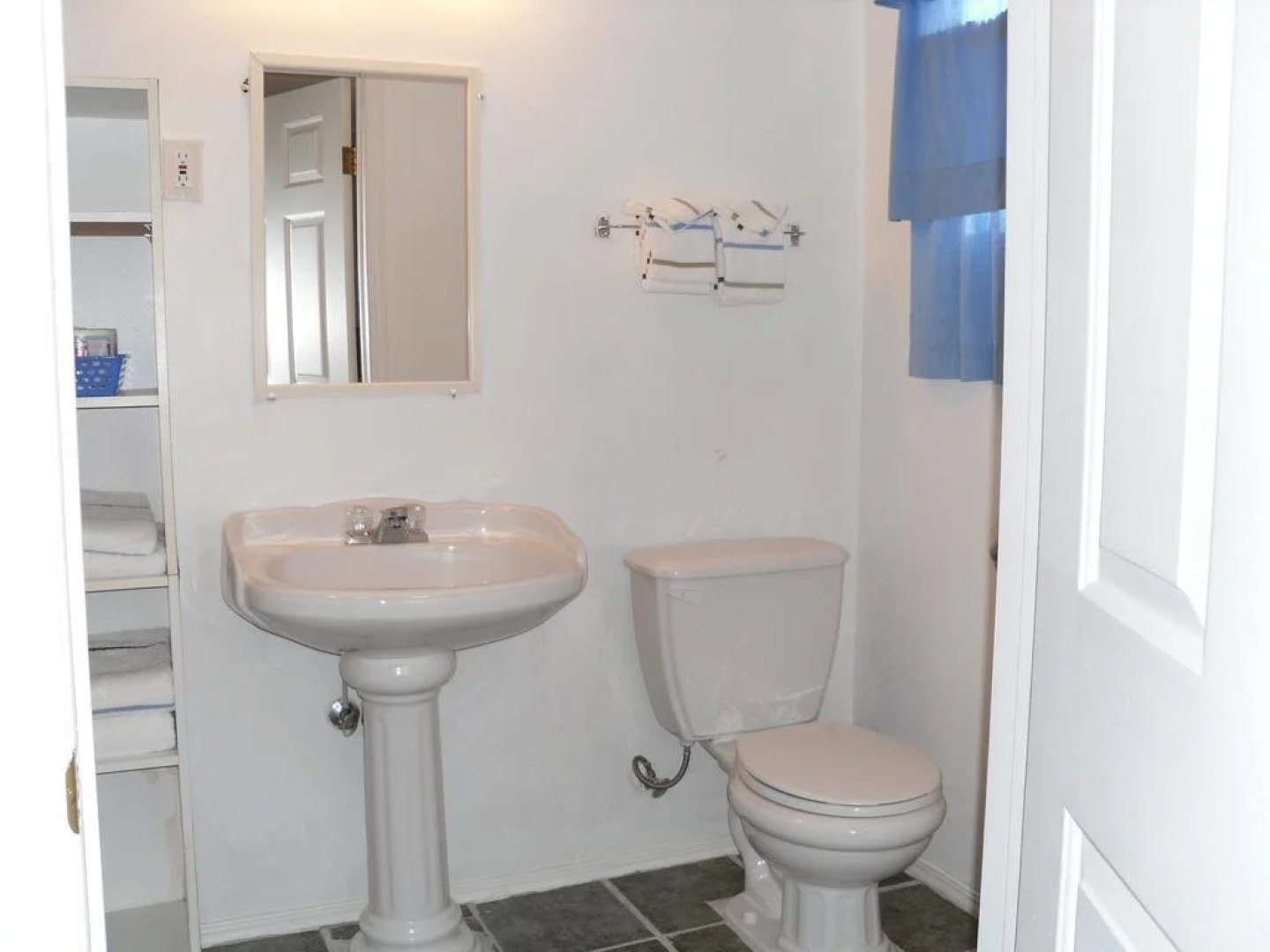 Hotel Bethel - Fort MacLeod, AB