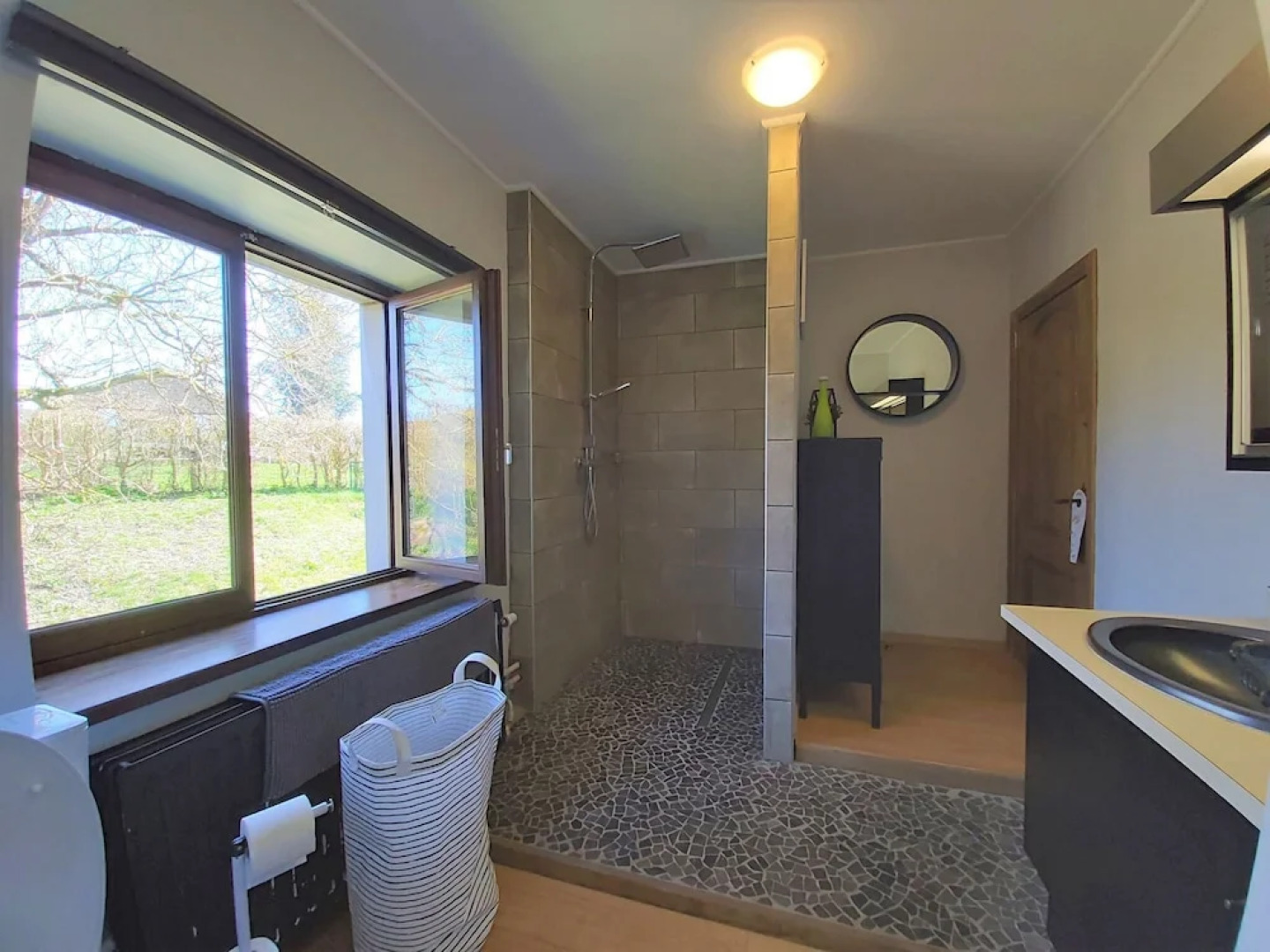 Charming Holiday Home in Sautour With Private Garden