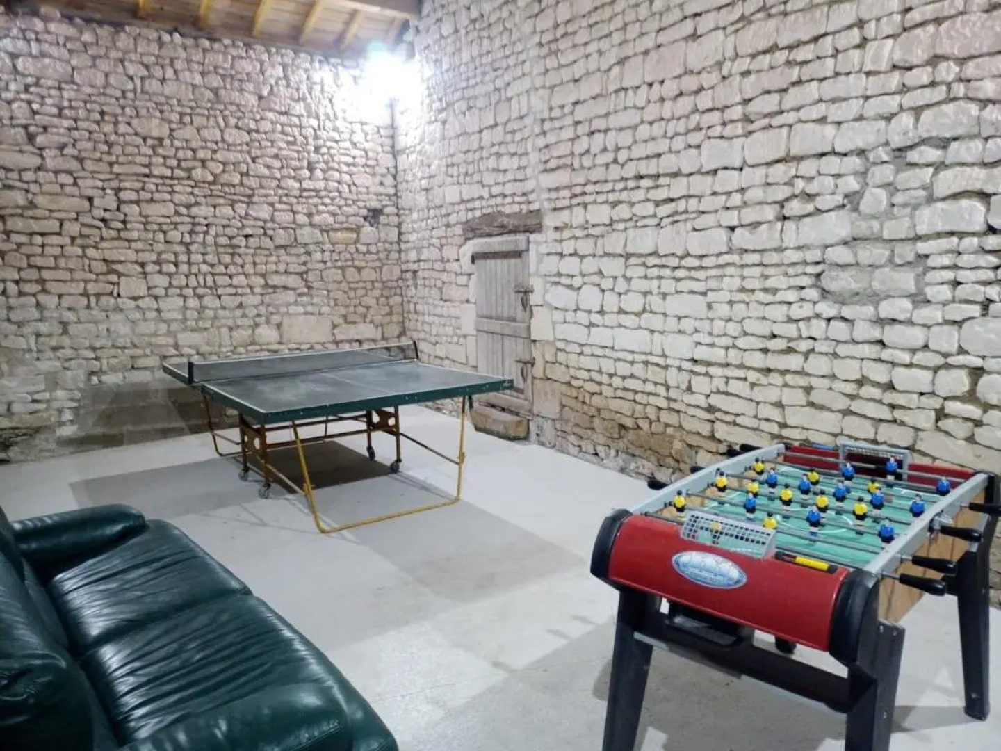 Maison de 3 chambres avec jardin clos et wifi a Assay