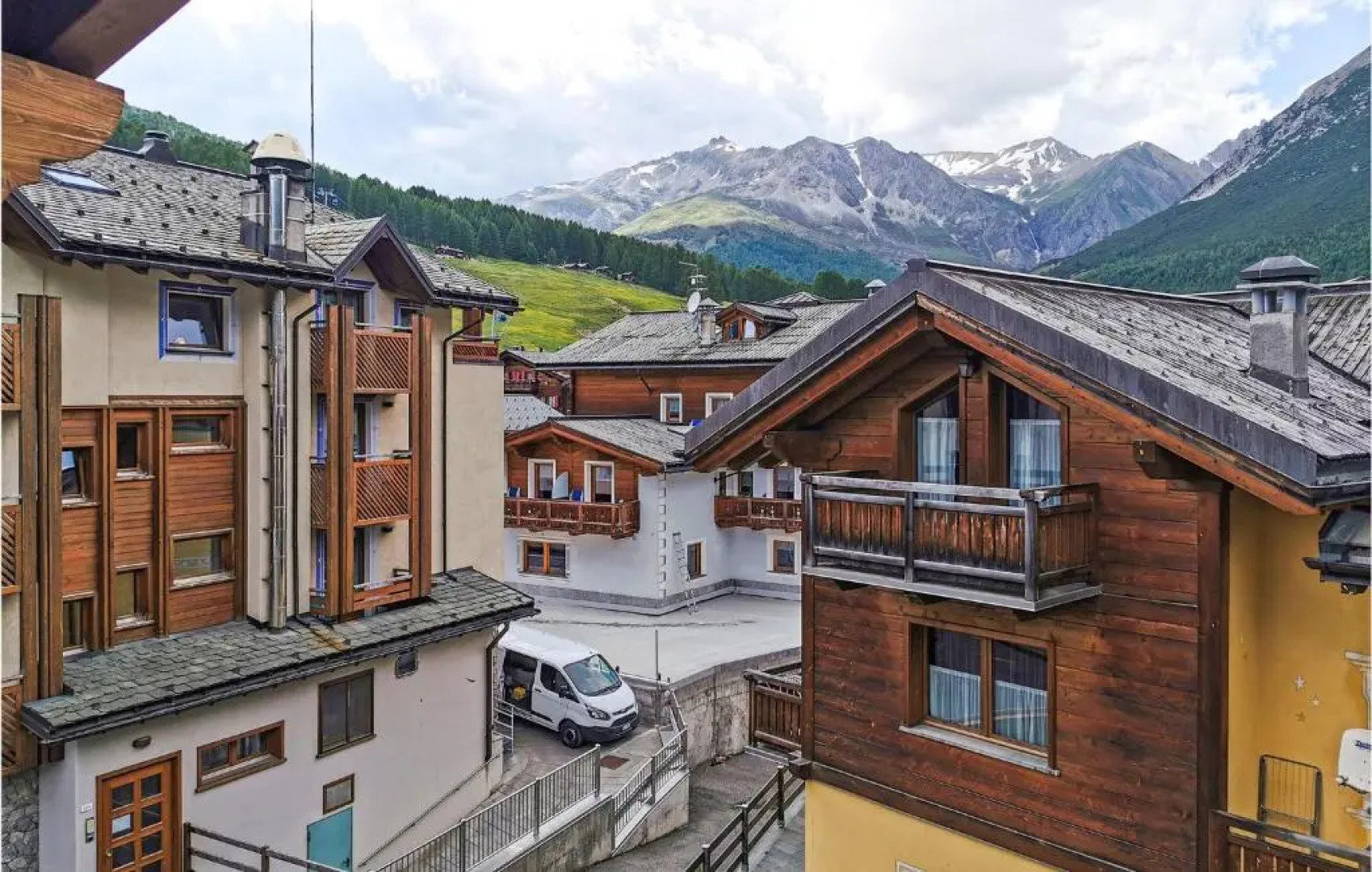 Nice apartment in Livigno with 2 Bedrooms and WiFi