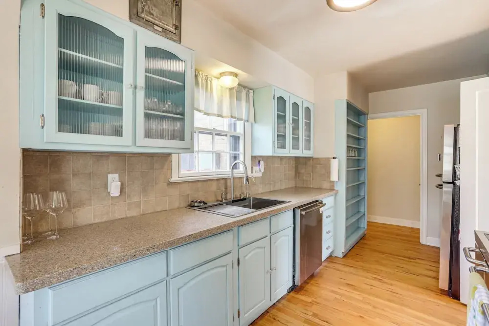 Half-mi to Unc: Historic Dtwn Greeley Home