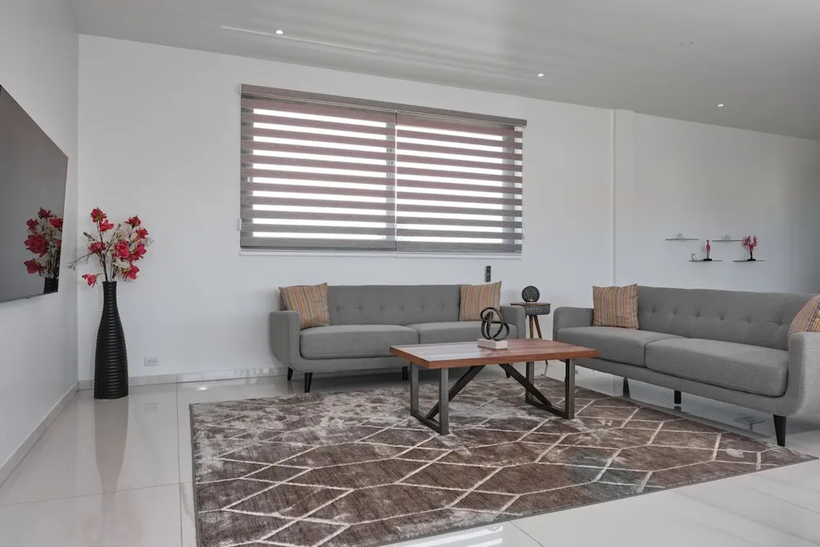 Gray Door Apartments - Adults Only