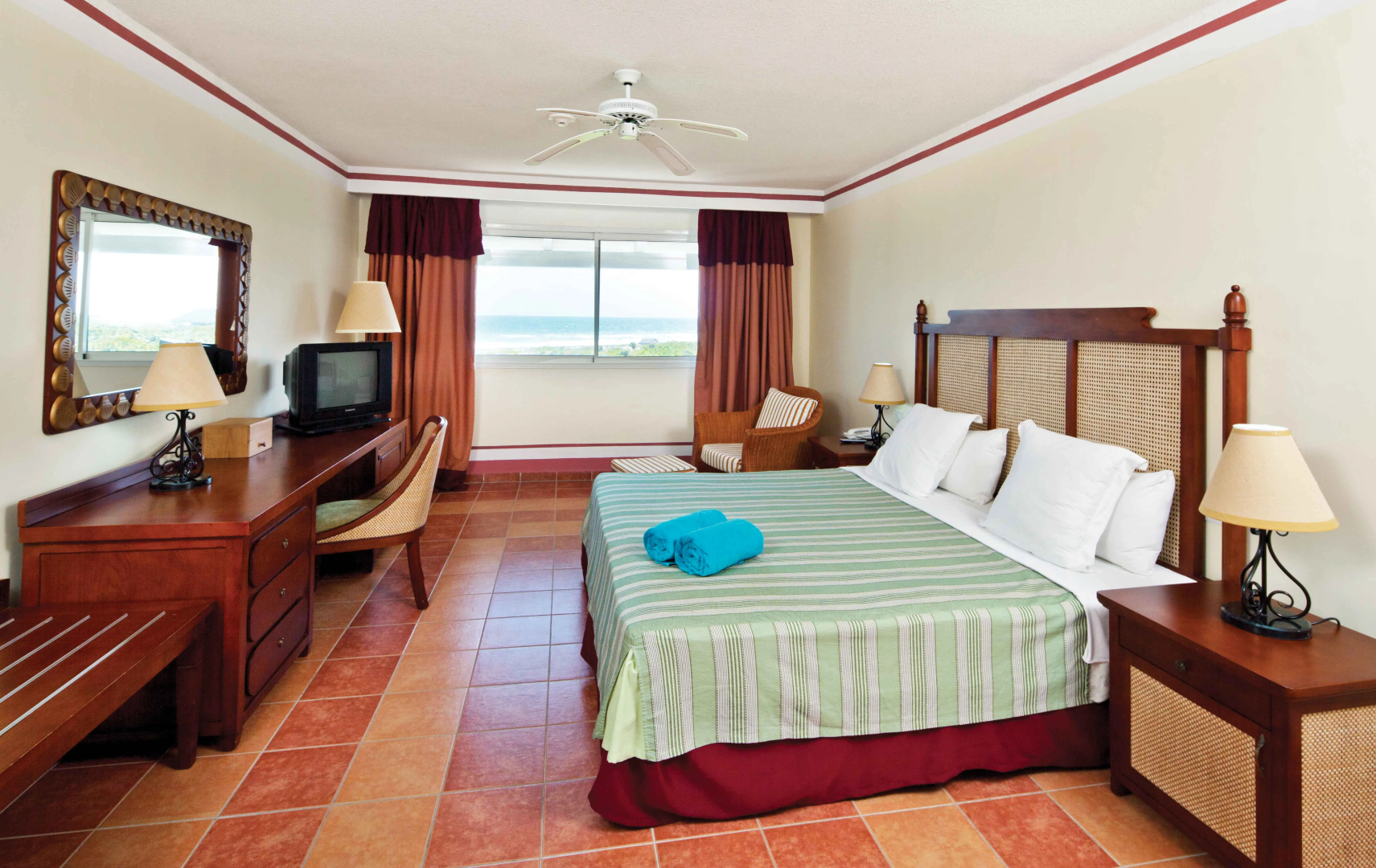 Memories Paraiso Azul Beach Resort