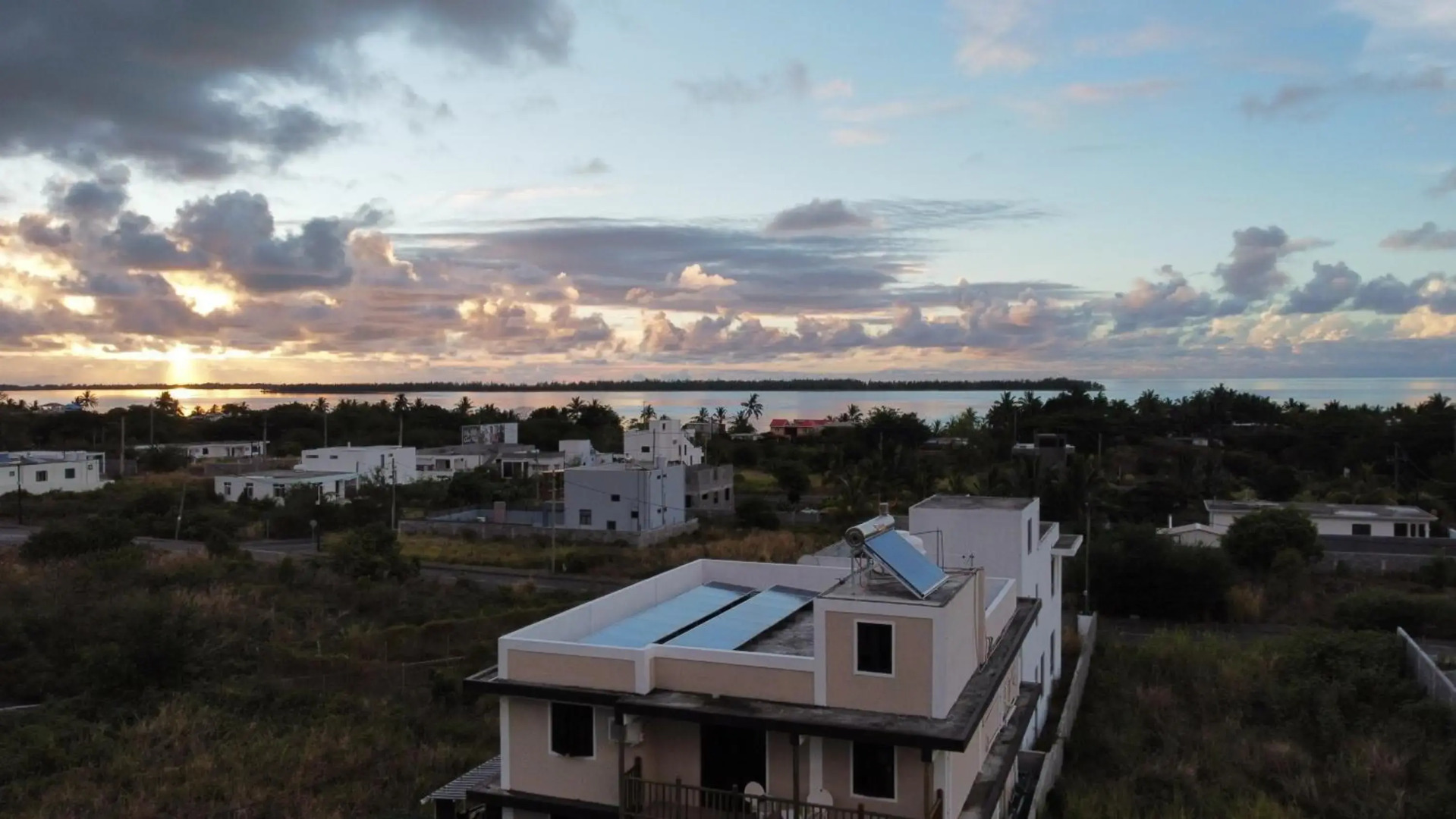 Tenexia - Morne Brabant Studio