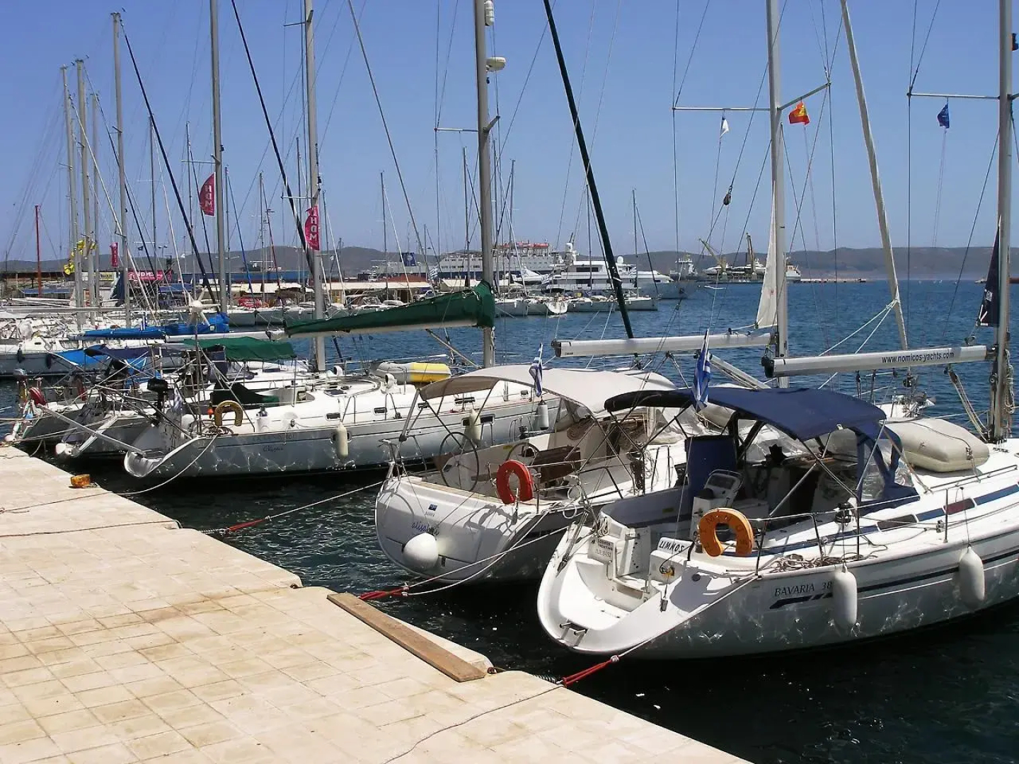 Villas in Sounio