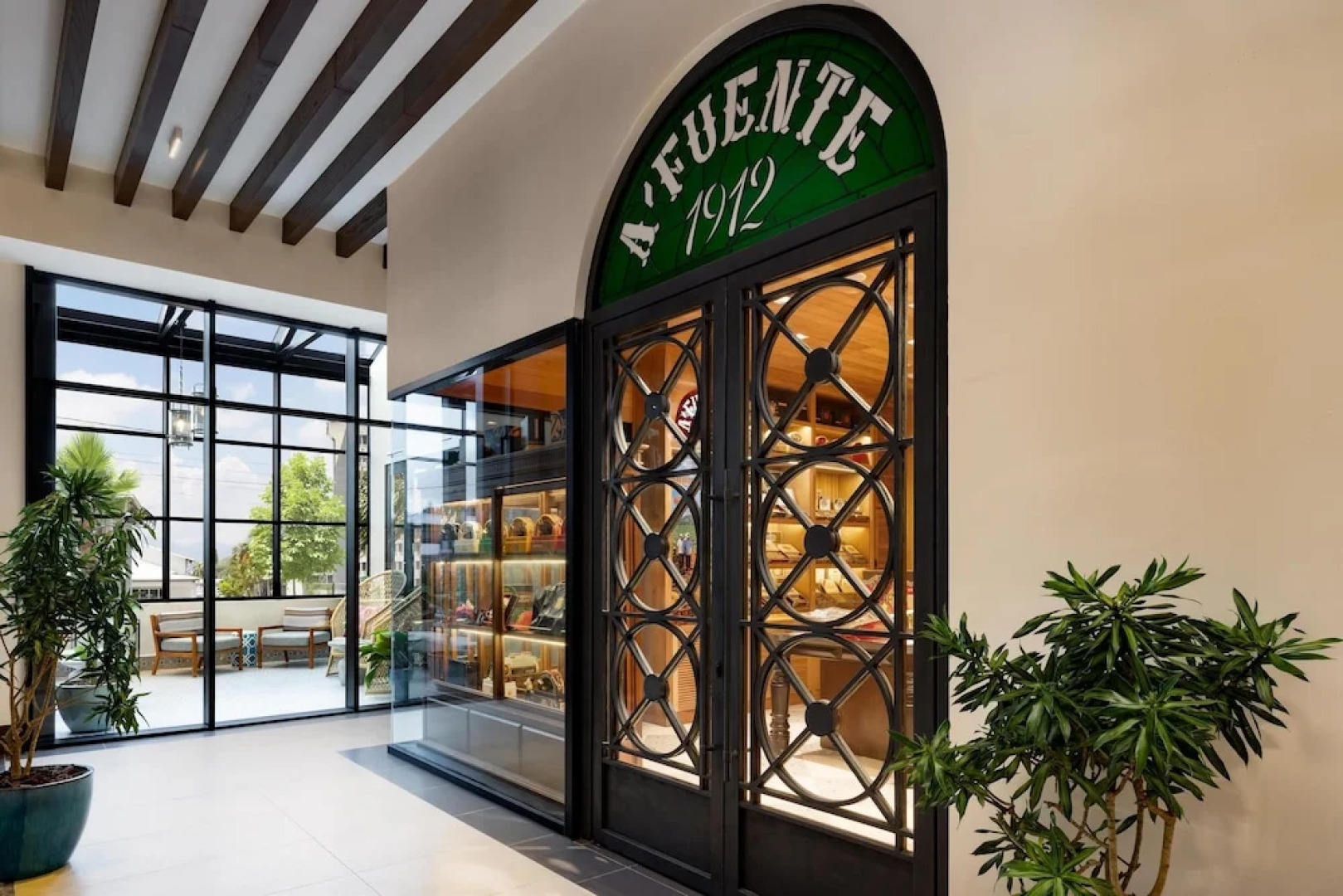 Hotel Santiago, Curio Collection by Hilton