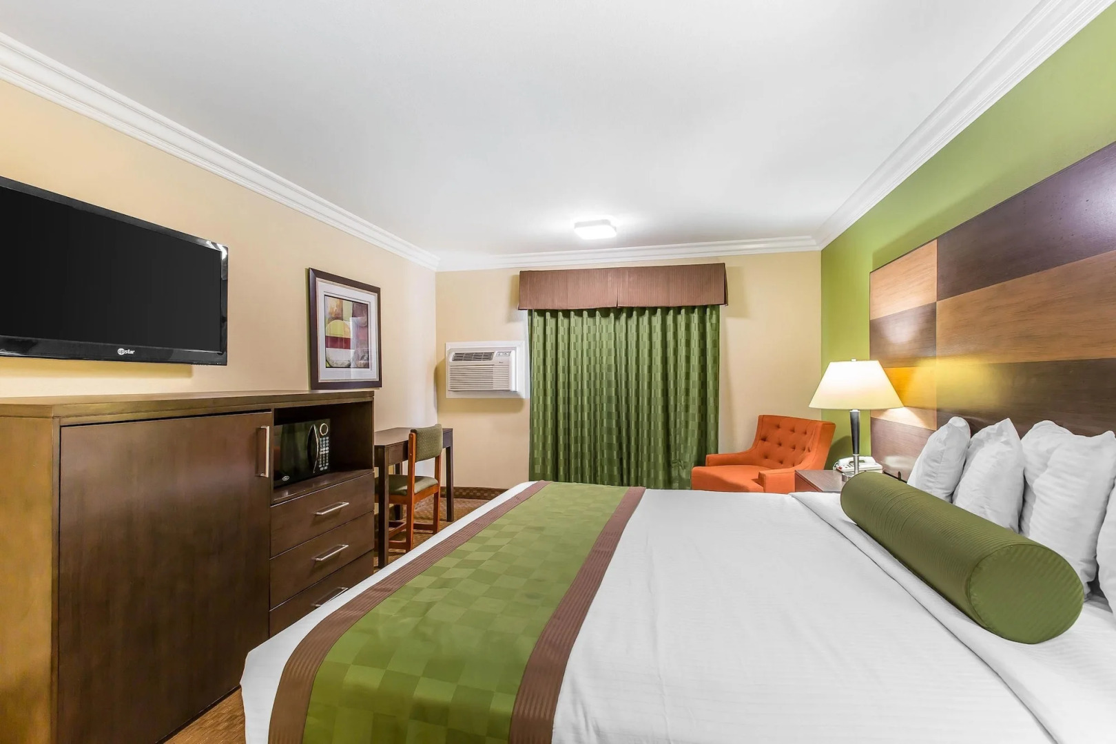 Rodeway Inn & Suites Canyon Lake-Menifee West