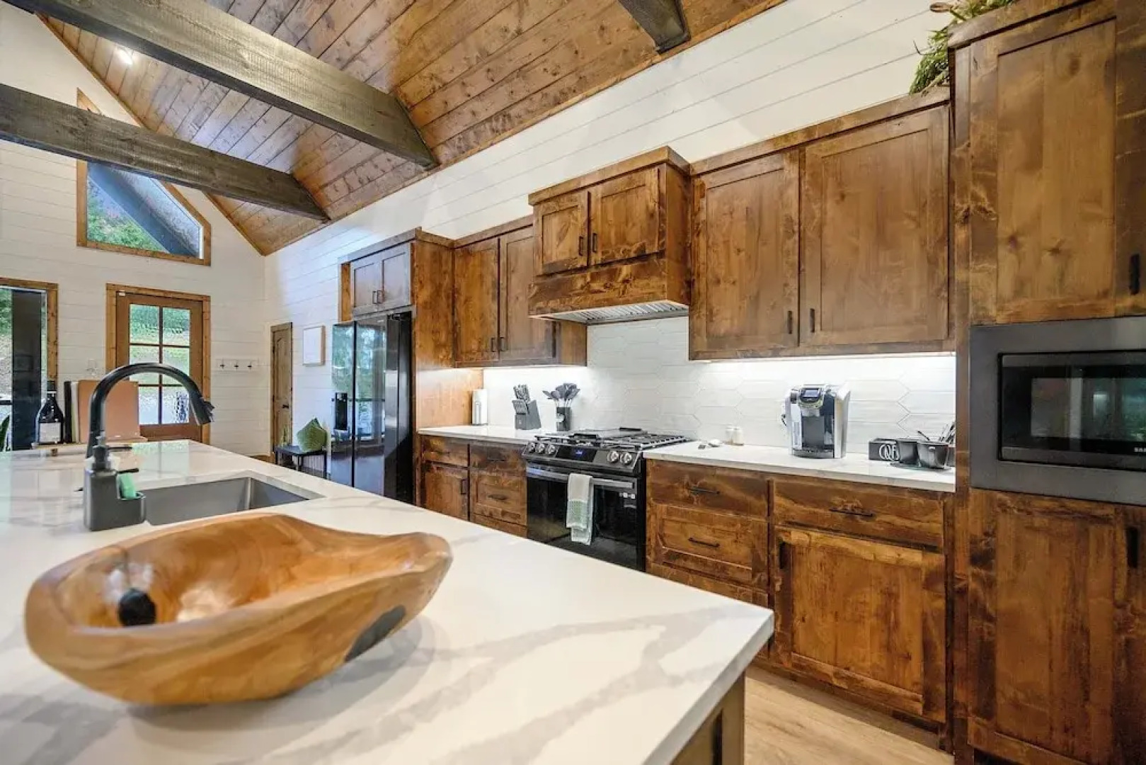 Broken Bow Home w/ Hot Tub, Game Room & EV Charger