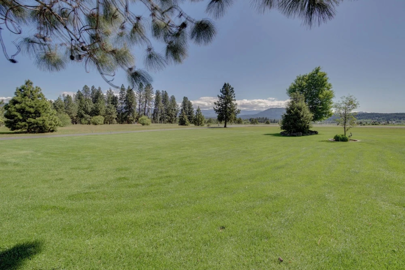 Charming Cle Elum Home w/ Patio: 5 Mi to Dtwn!