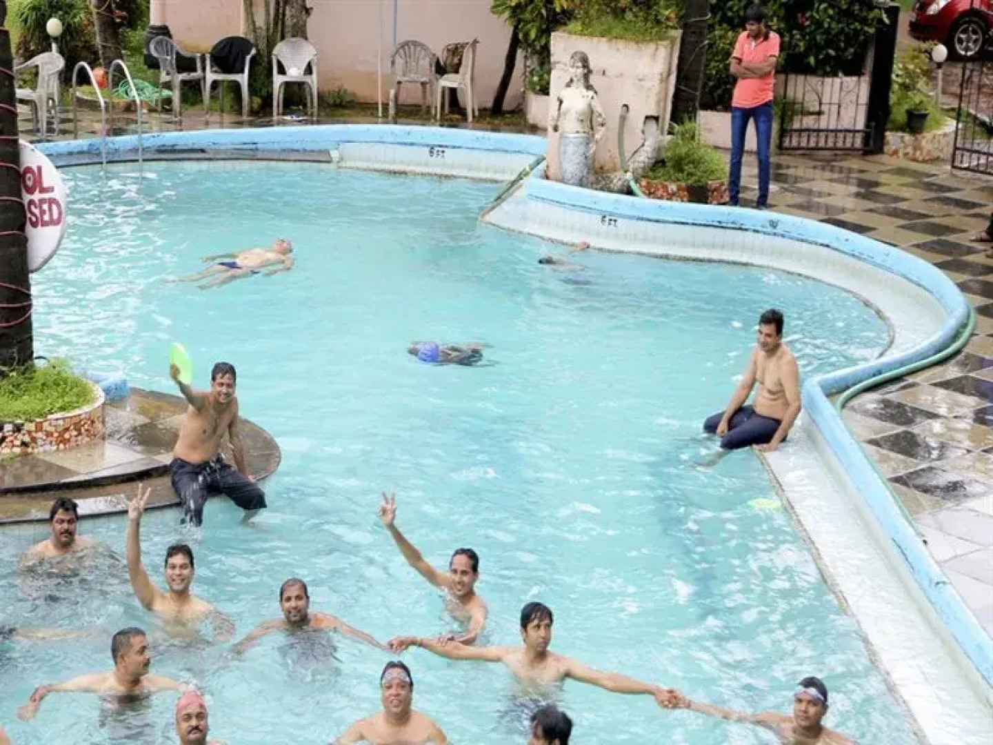 Maizons Lakeview Resort