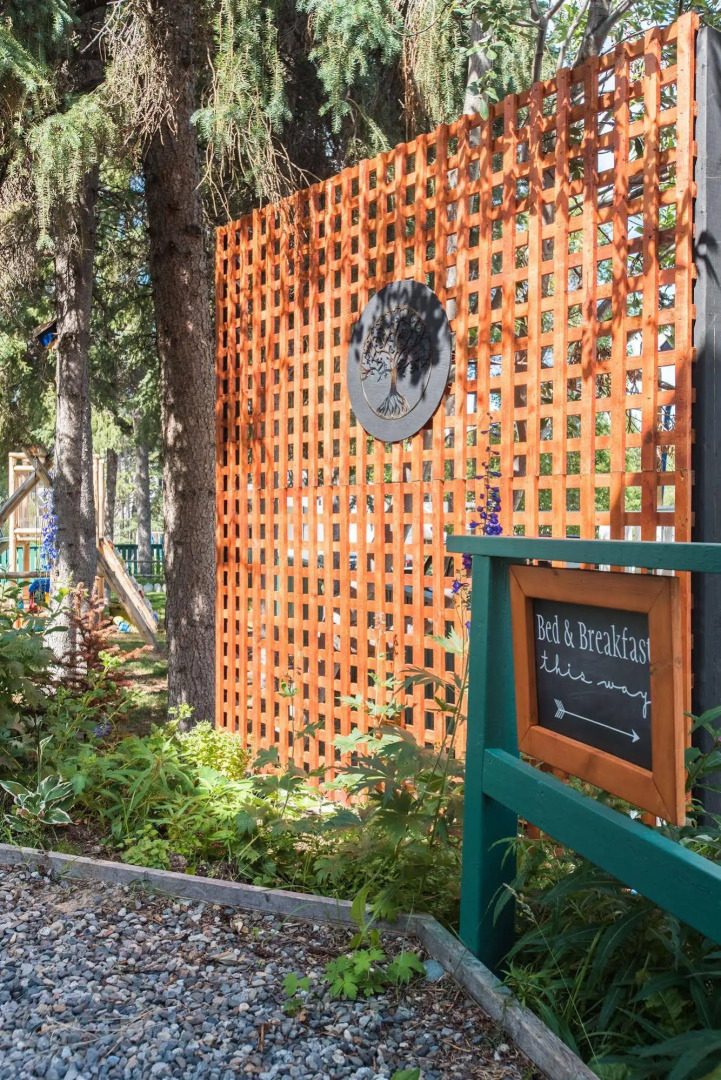 Urban Caribou Bed and Breakfast