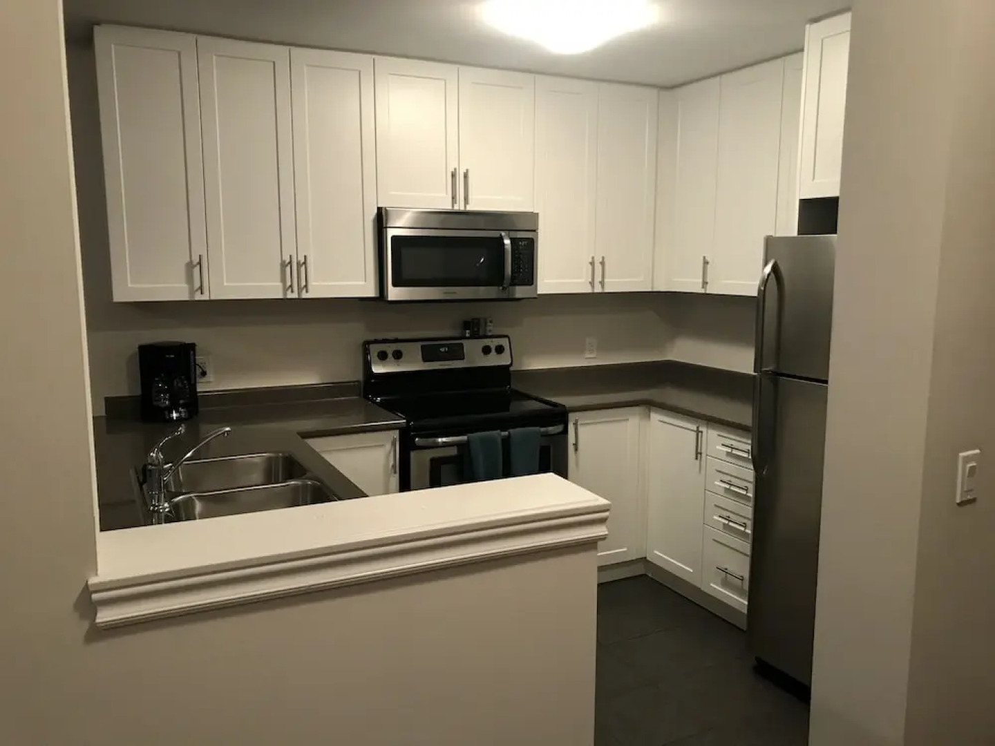 Private Waterview Town House