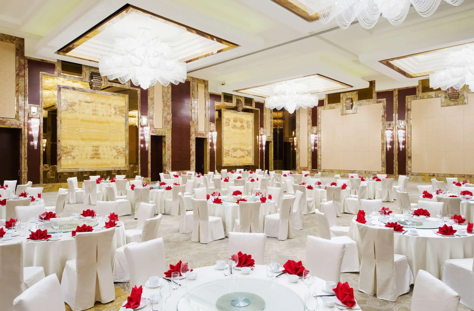 Sheraton Qingdao Jiaozhou Hotel