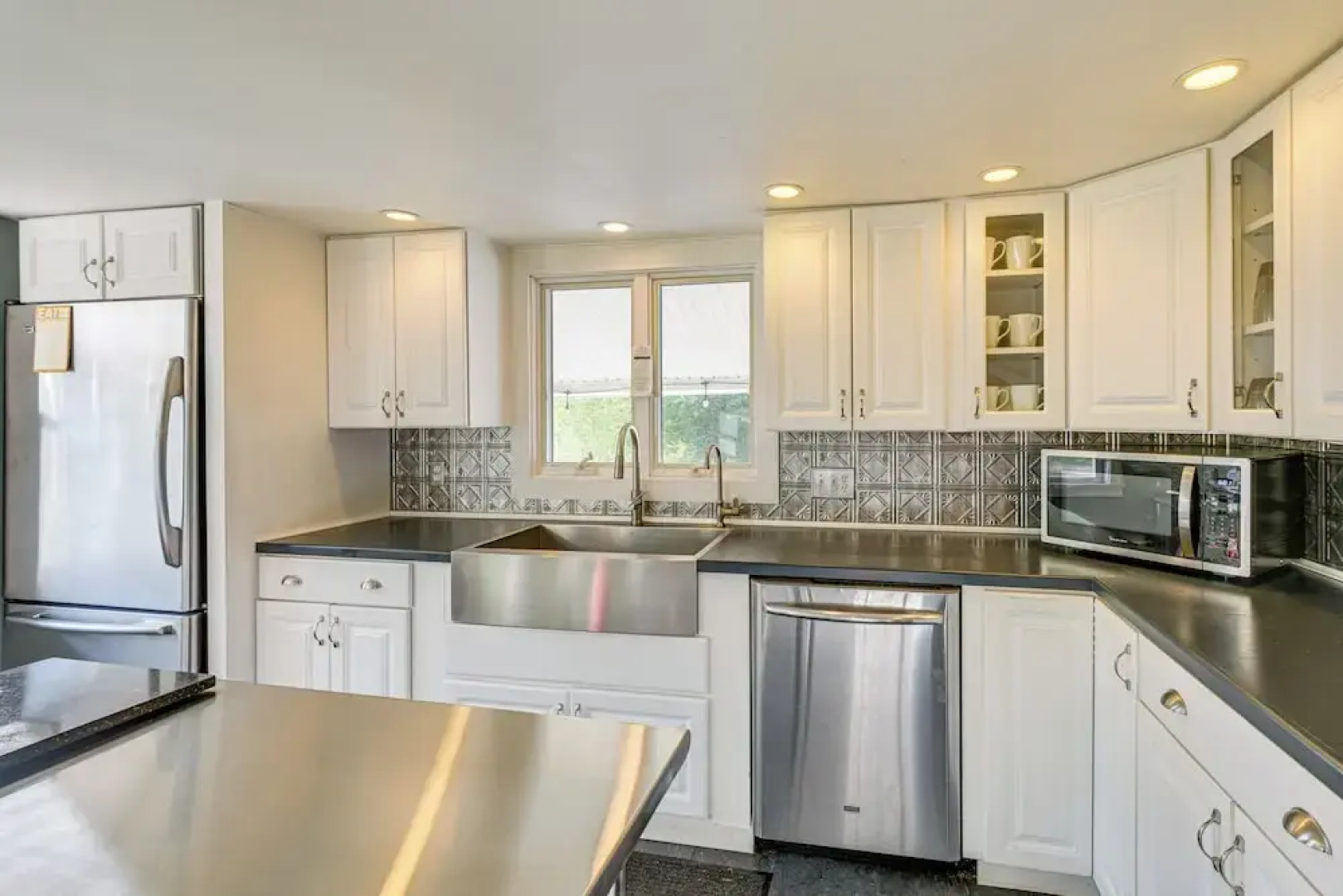 1 Mi to Acadia National Park: Spacious Retreat!