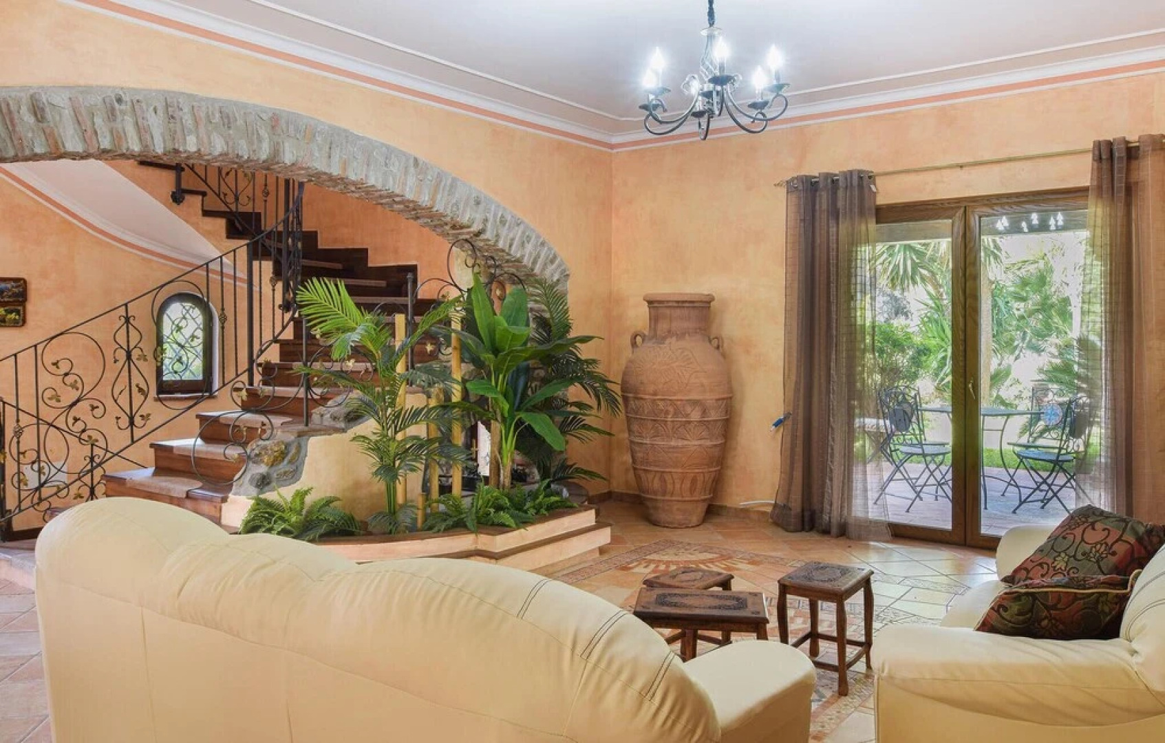 Amazing Home in Saline Ioniche With 4 Bedrooms, Wifi and Private Swimming Pool