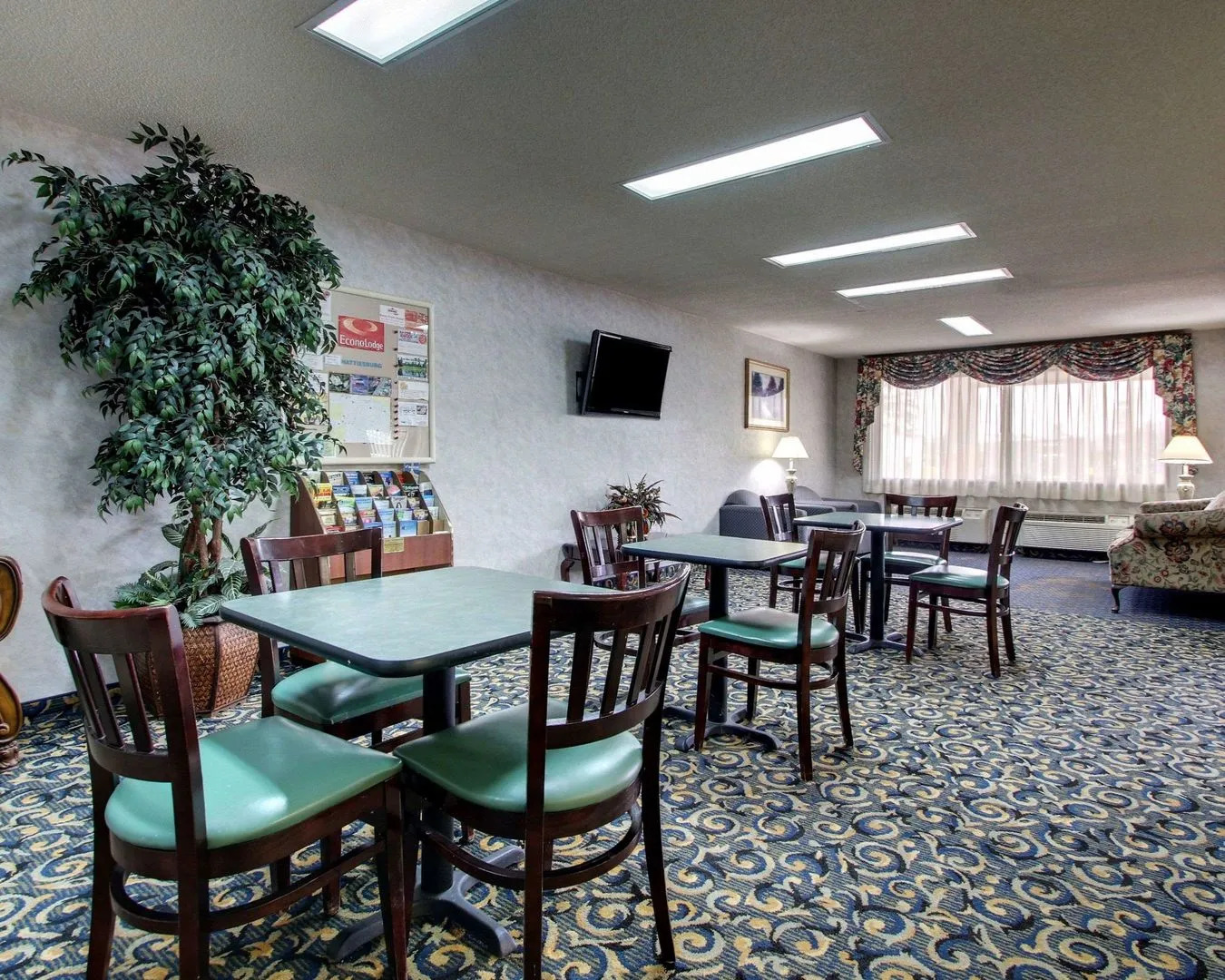 Magnolia Inn Townhouse Hattiesburg MS I-59