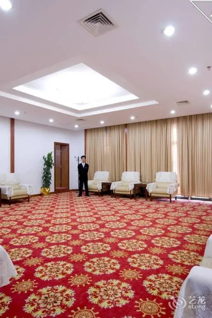 Guian Hot Spring Conference Center Hotel