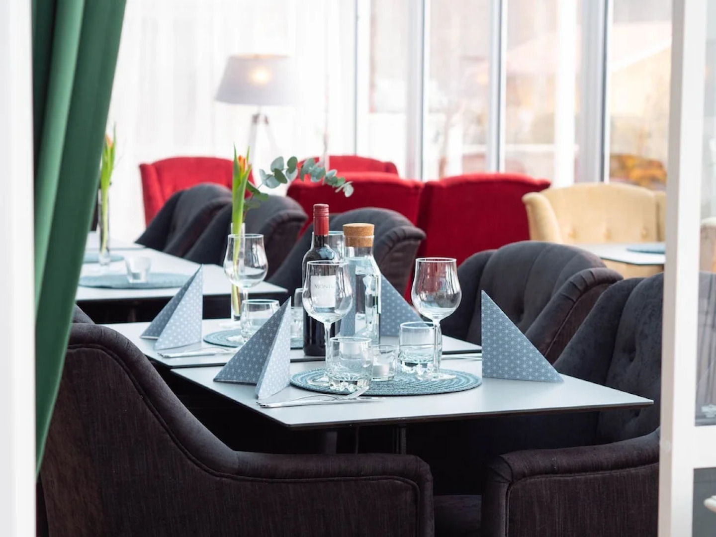 Björkbackens Karaktärshotellet - Stugby