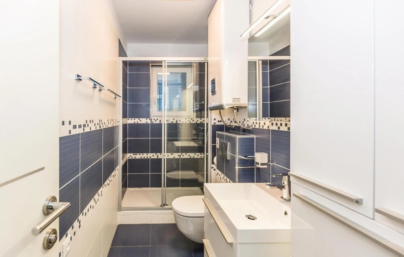 Stunning Home in Brist With Wifi and 4 Bedrooms