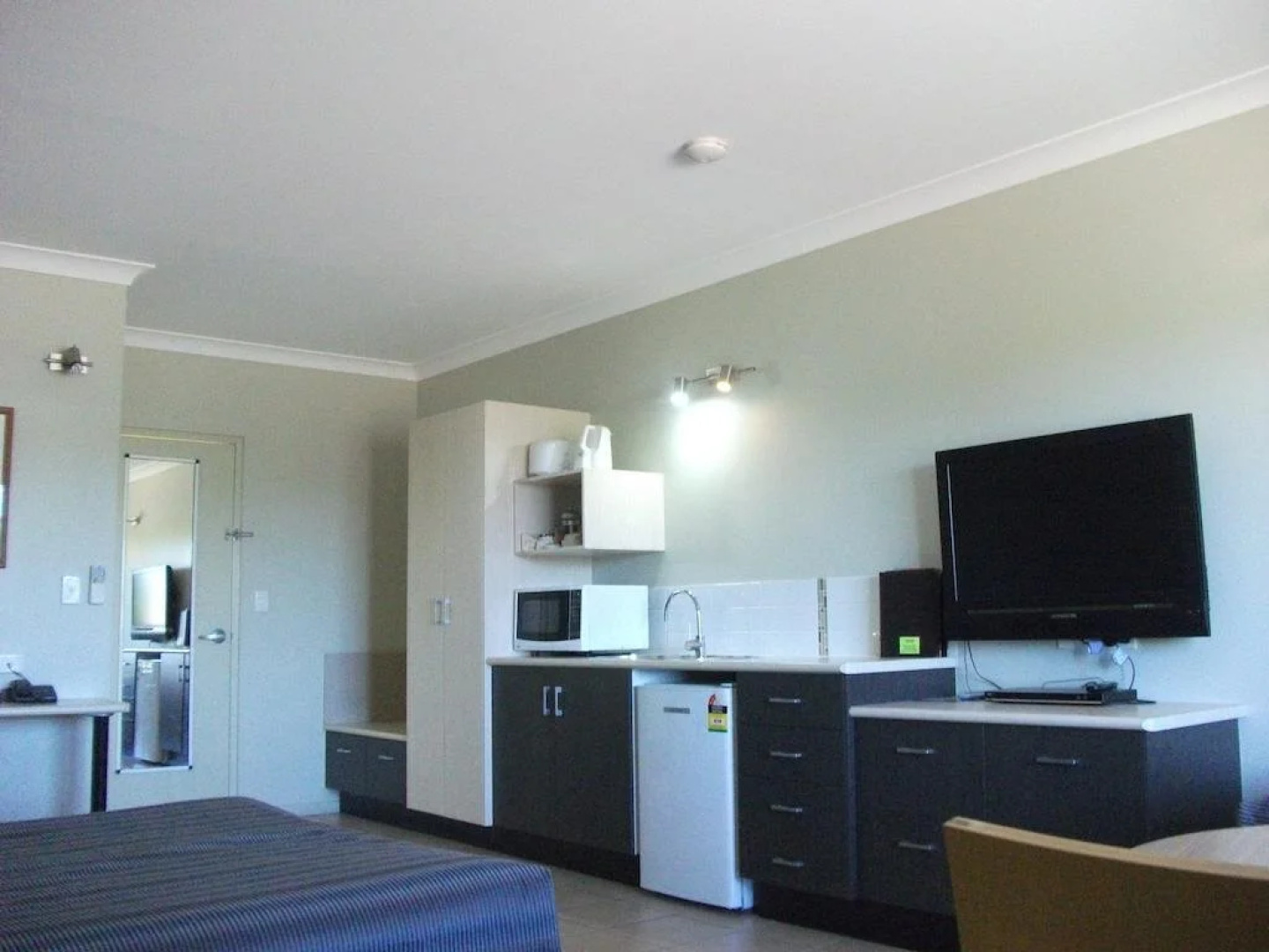 Spinifex Motel & Serviced Apartments