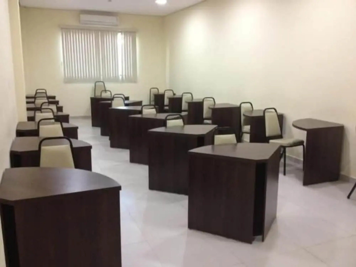 Flamboyant Suite Hotel