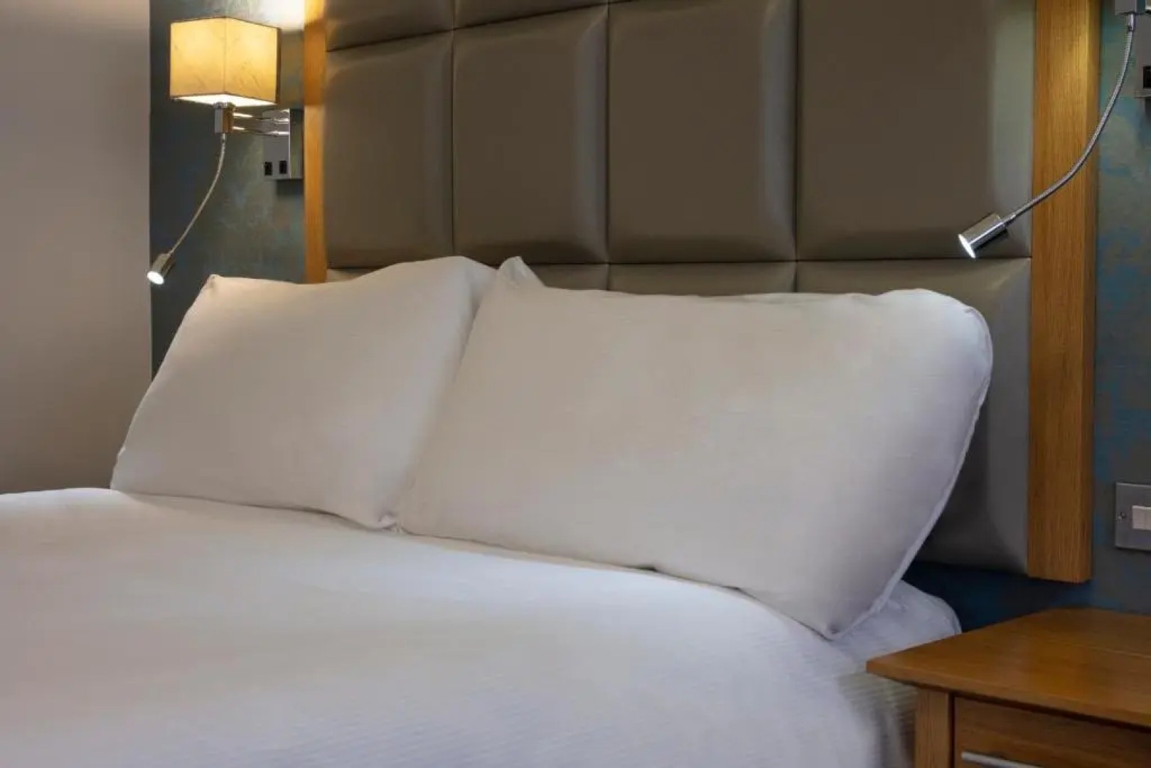 Stratford Manor Hotel