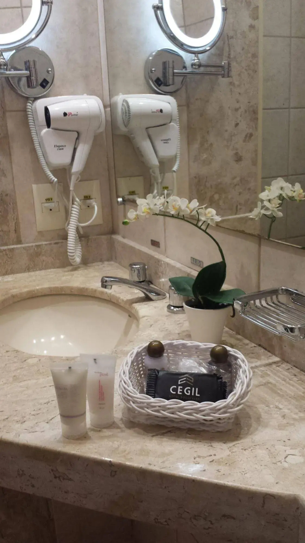 Cegil Hotel Boulevard