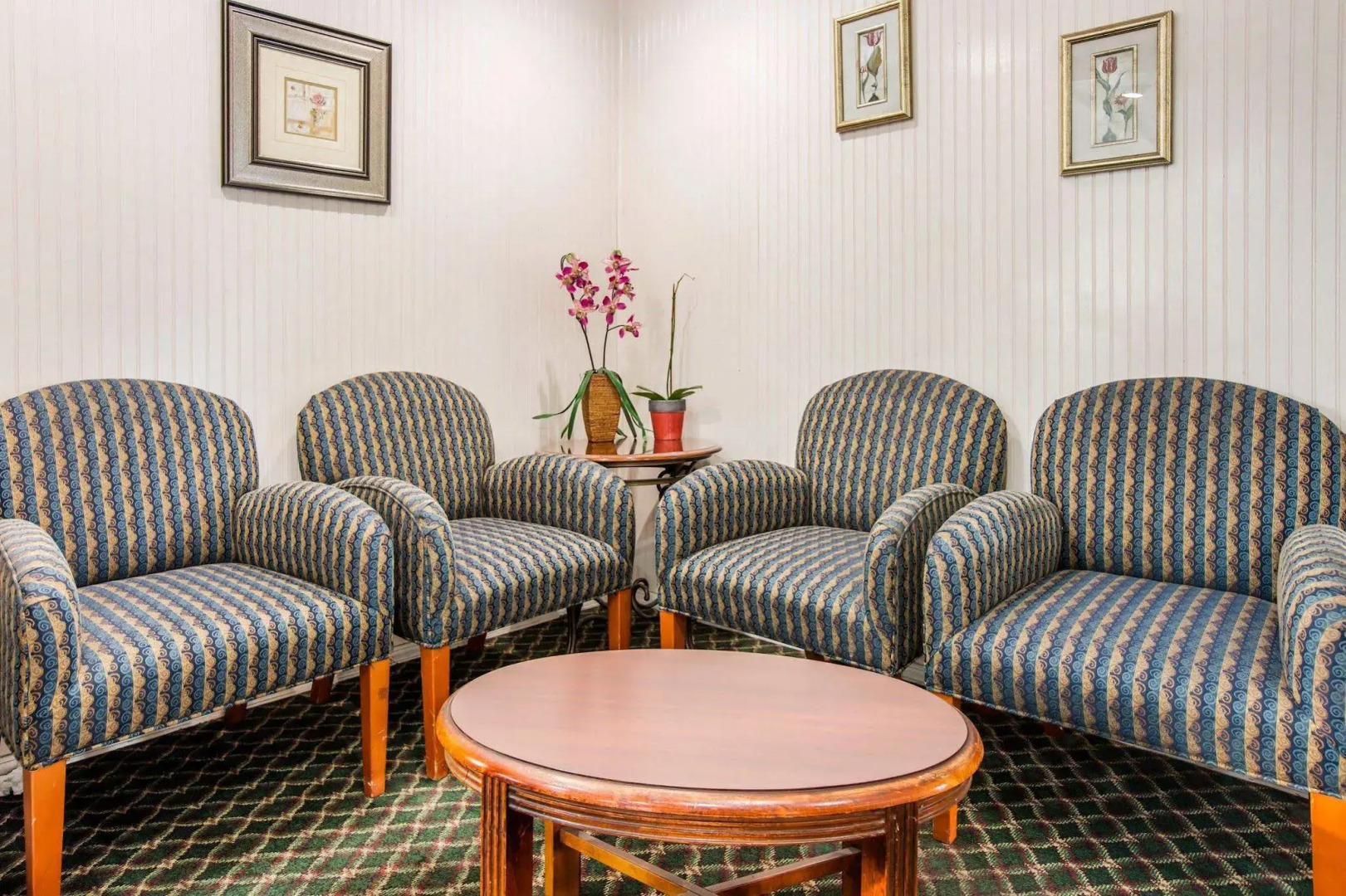 Econo Lodge Sequoia Area