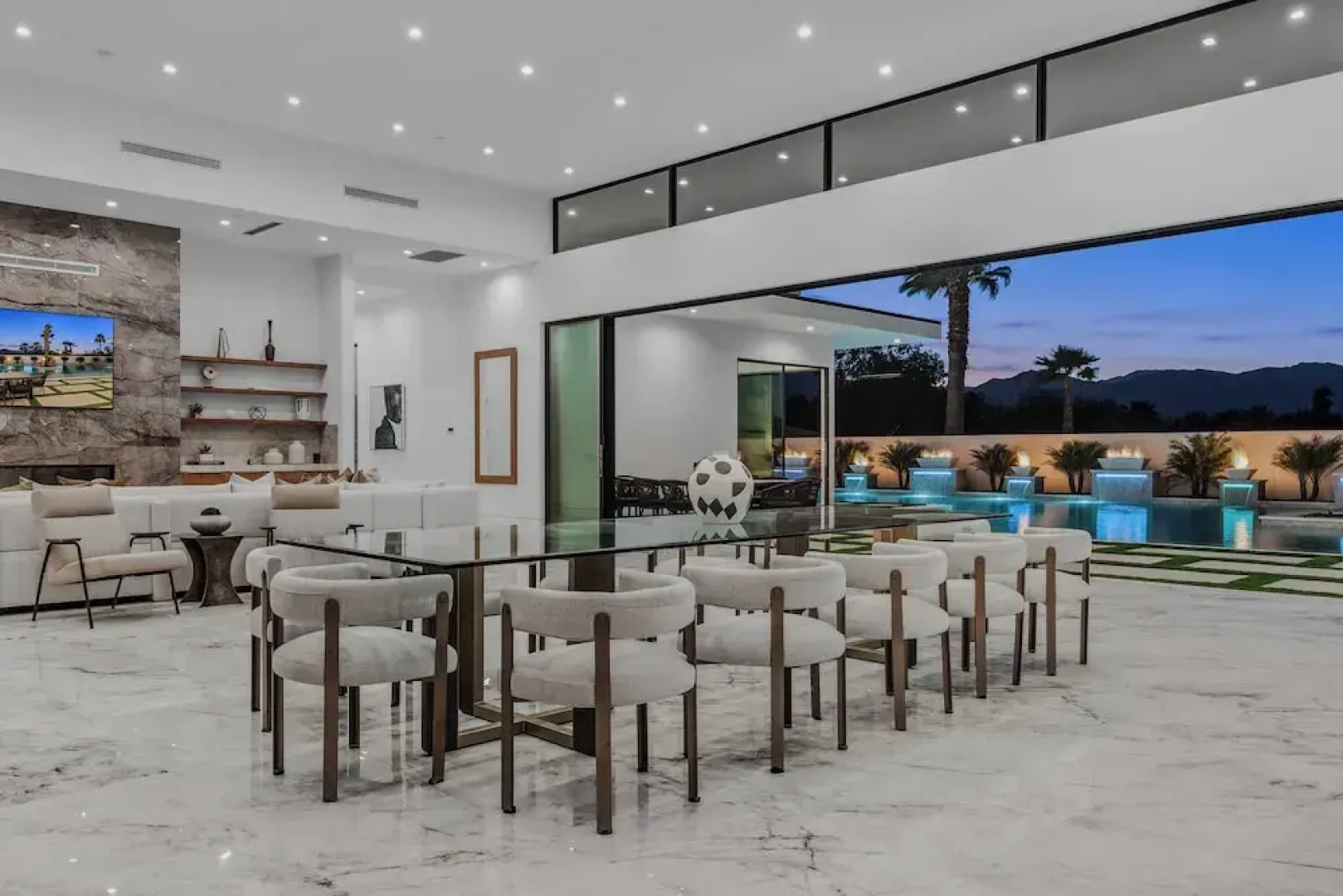 Sleeps 31 2 Luxury Villas w/ Pool + Spa, Putting Green Bravo by Avantstay