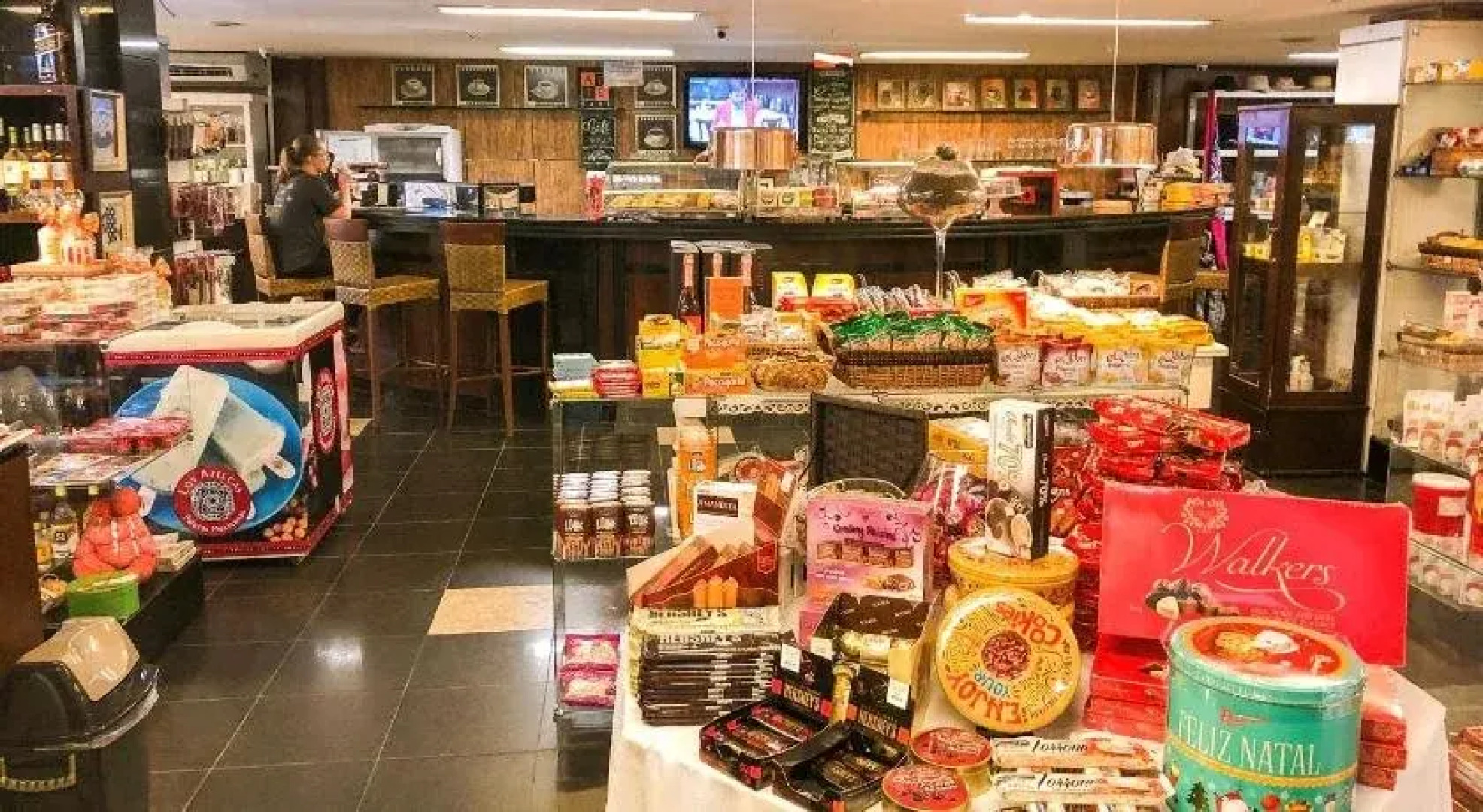 Lake Side Apart Hotel