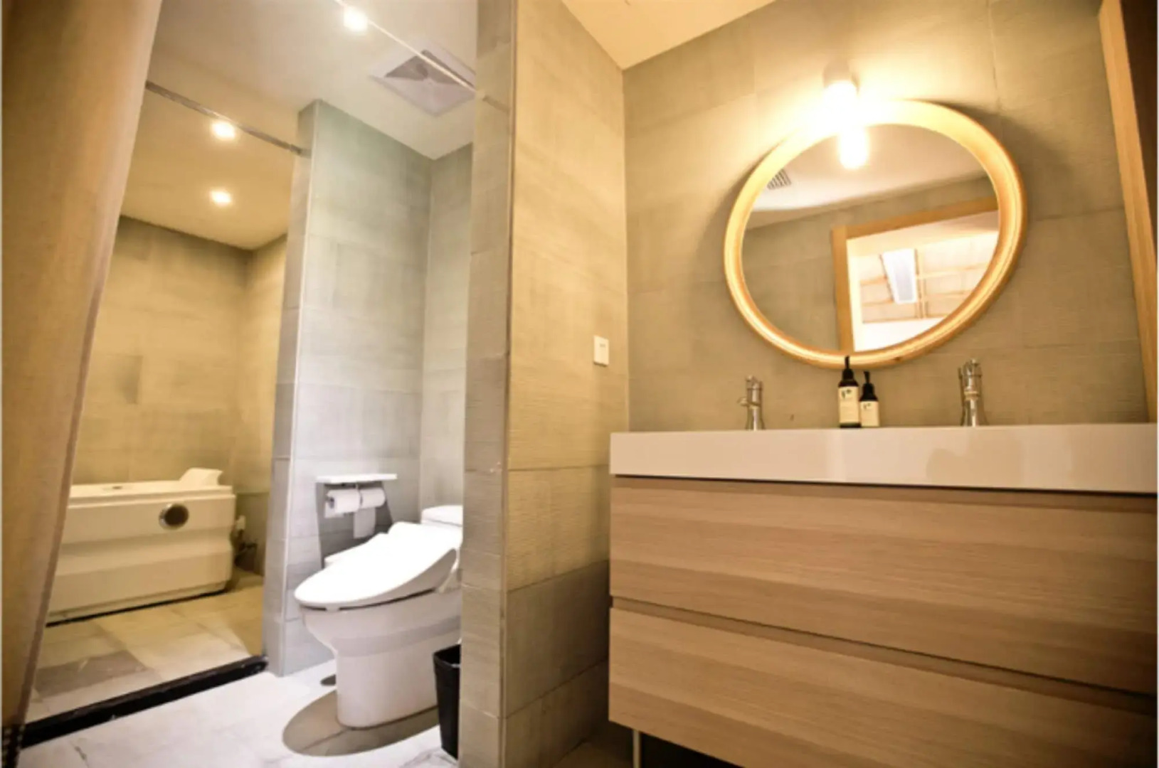 Westlake Longshang Boutique Hotel