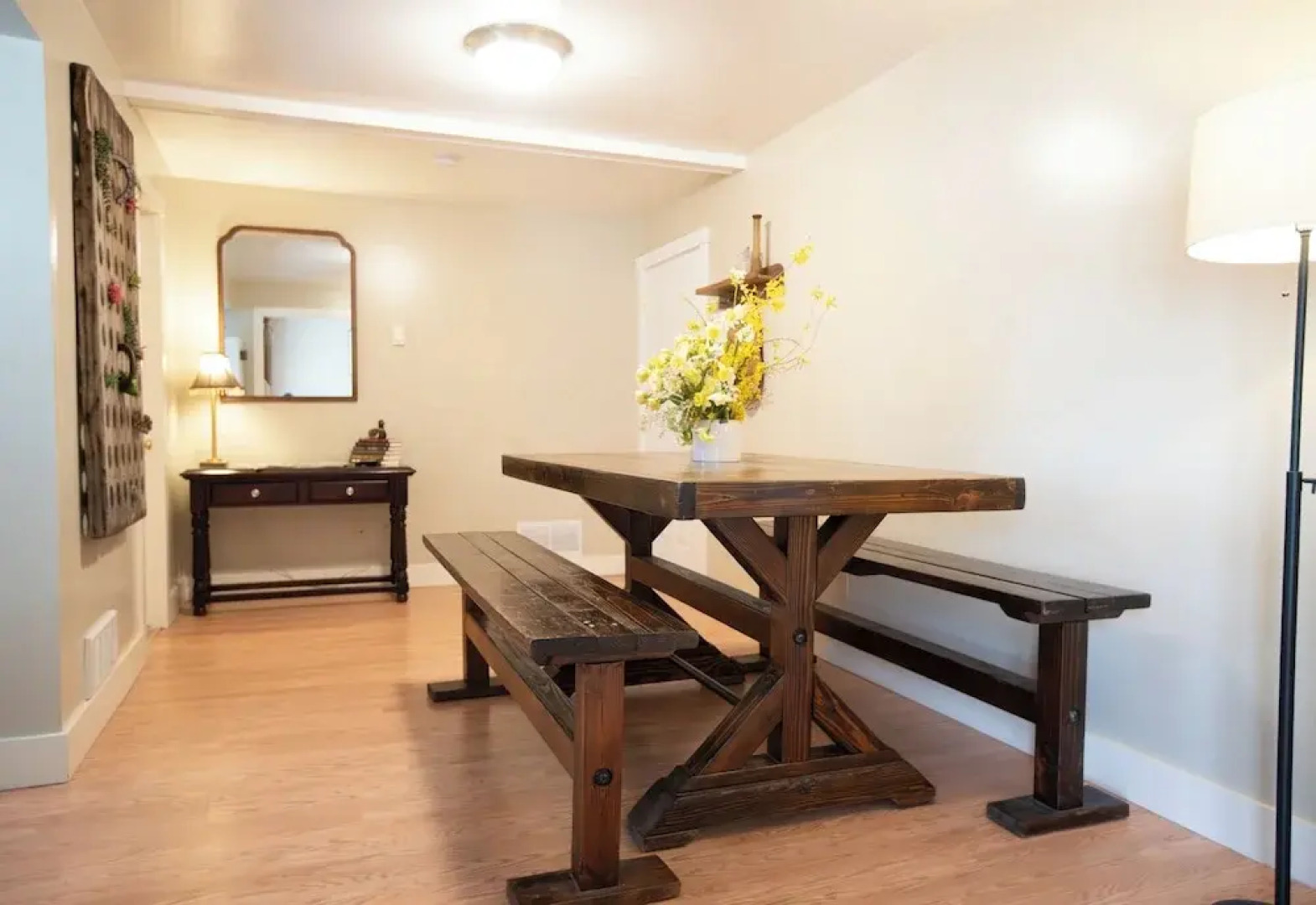 Goldsmith's Riverfront Inn