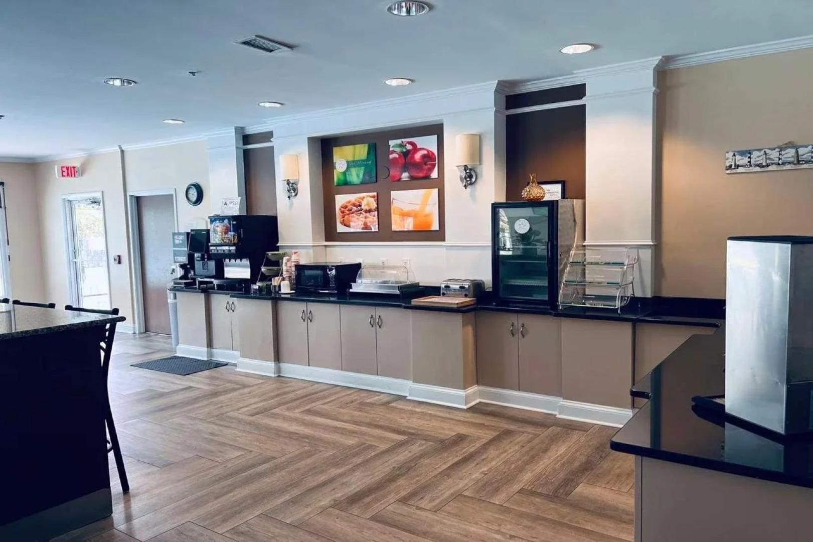 Blue Water Inn & Suites, BW Signature Collection