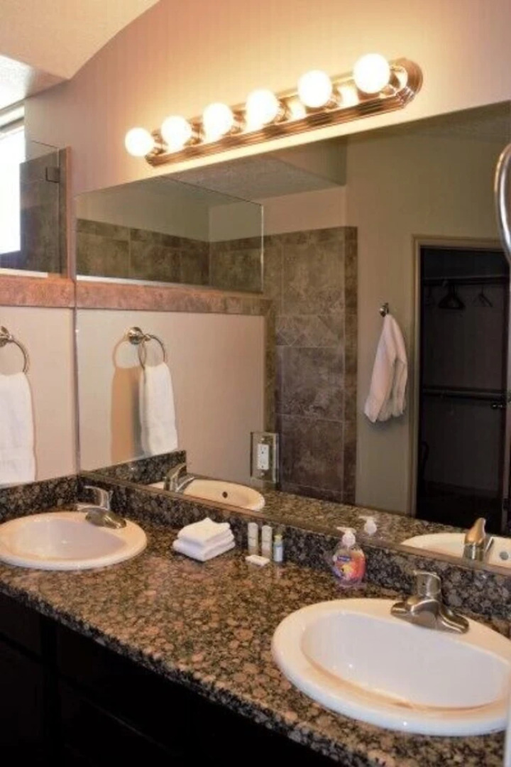 3 Bedroom Home in Mesquite #214 3 Bedrooms 2 Bathrooms Home