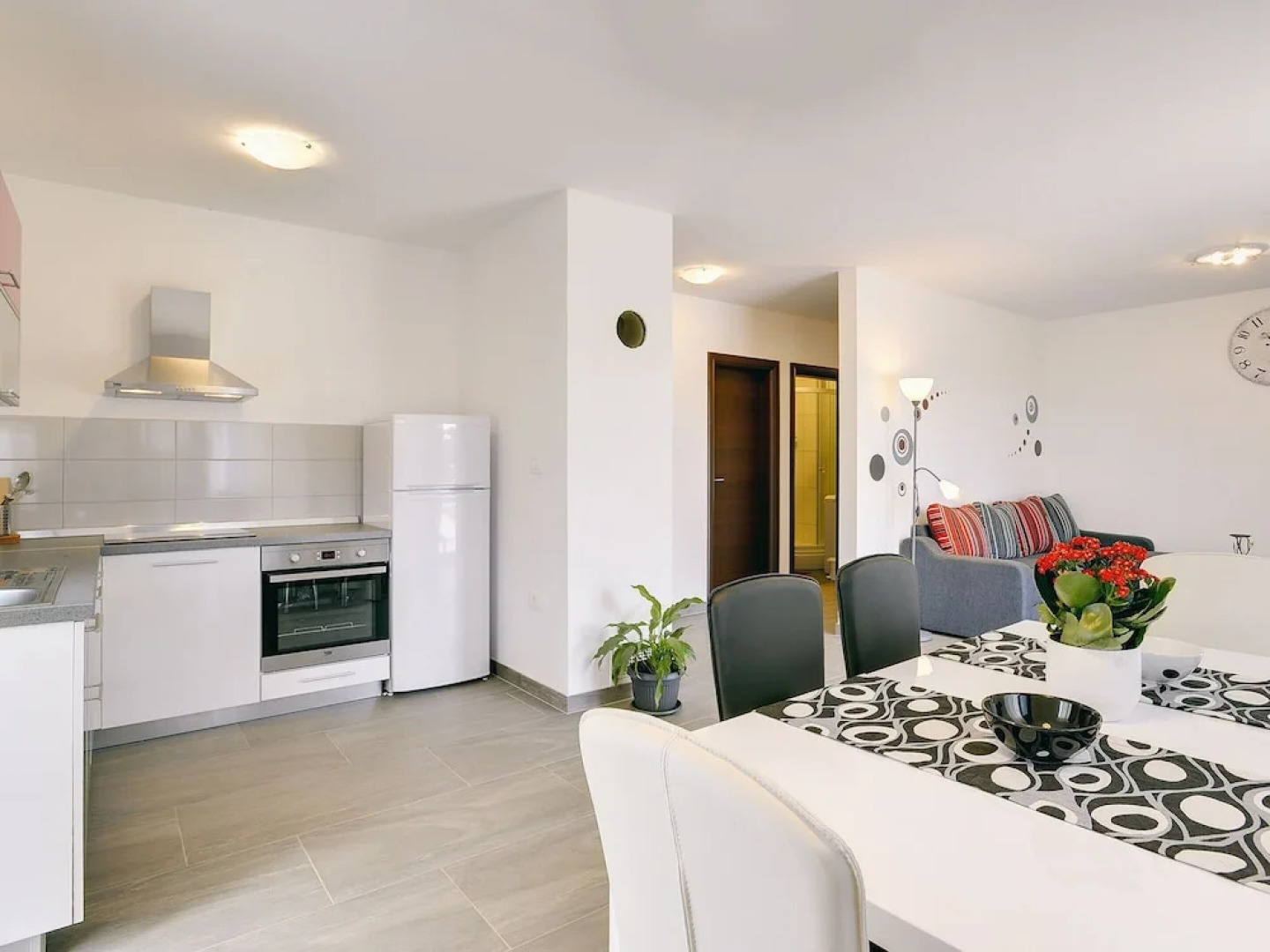 Detached Villa With Pool and Large Garden in Quiet Area Near the Sea