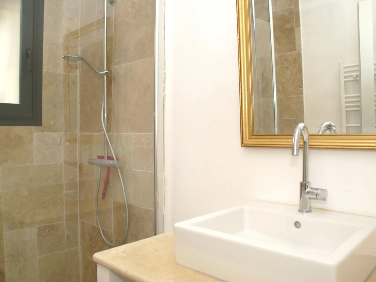 Cozy holiday home in Saint-Antonin-du-Var with large pool