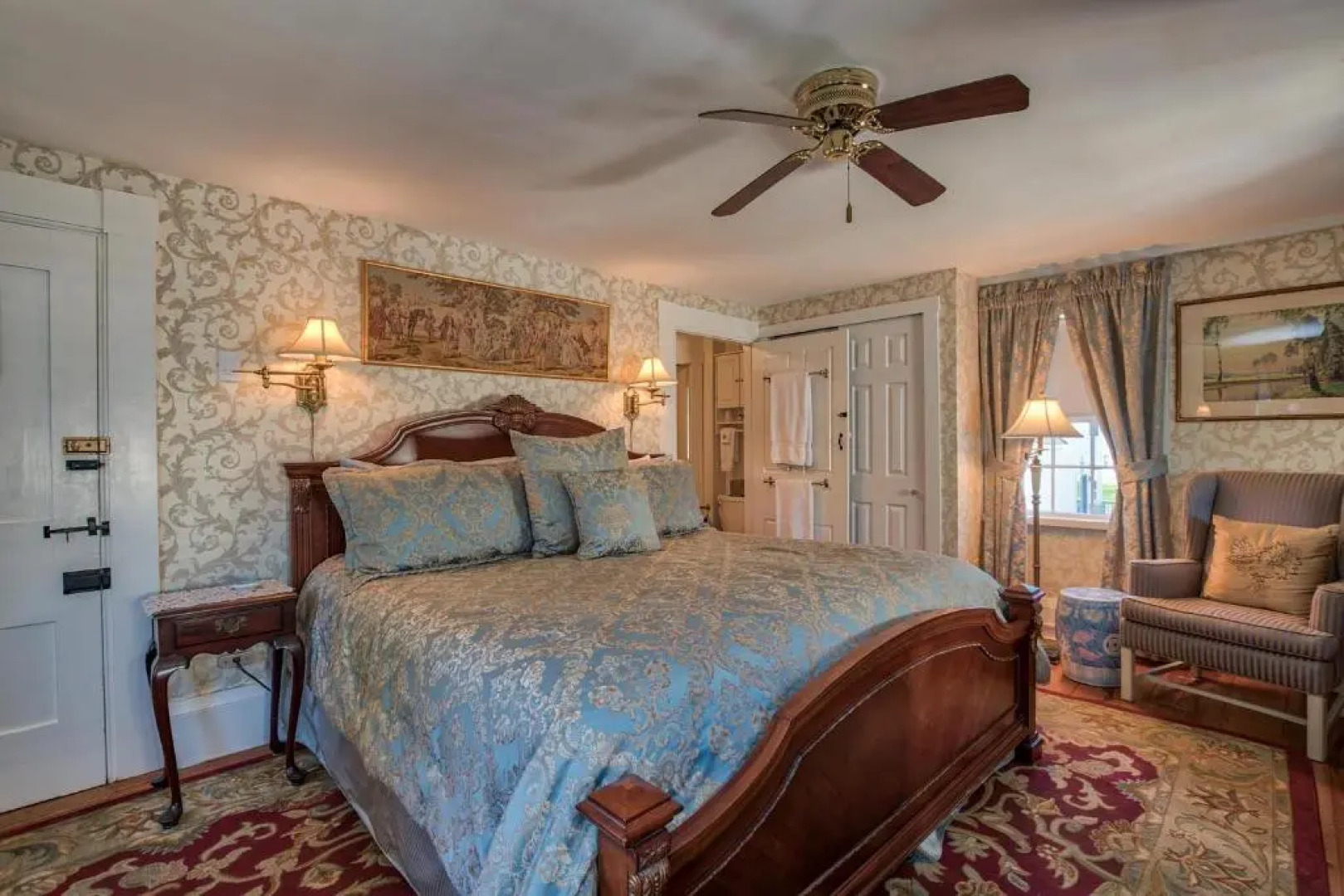 Holiday Guest House Bed & Breakfast