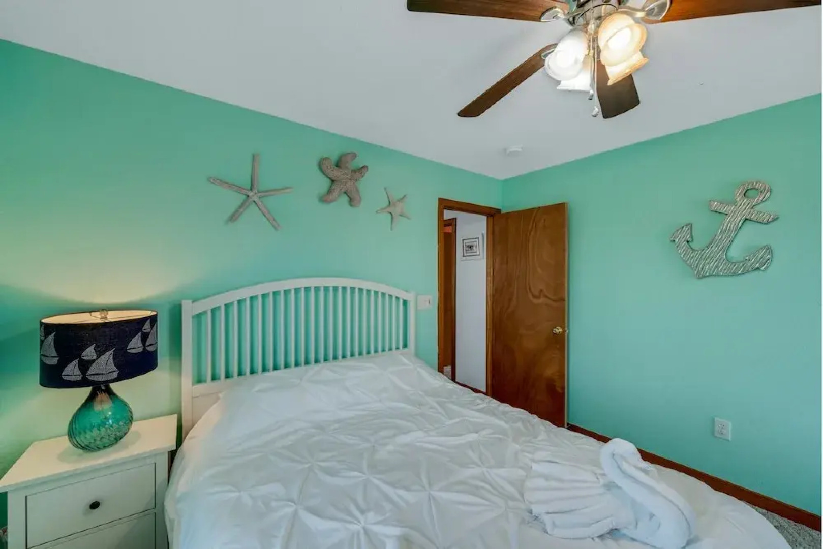 Beautiful Obx Home W. Pristine Views 6 Bedroom Cottage by RedAwning