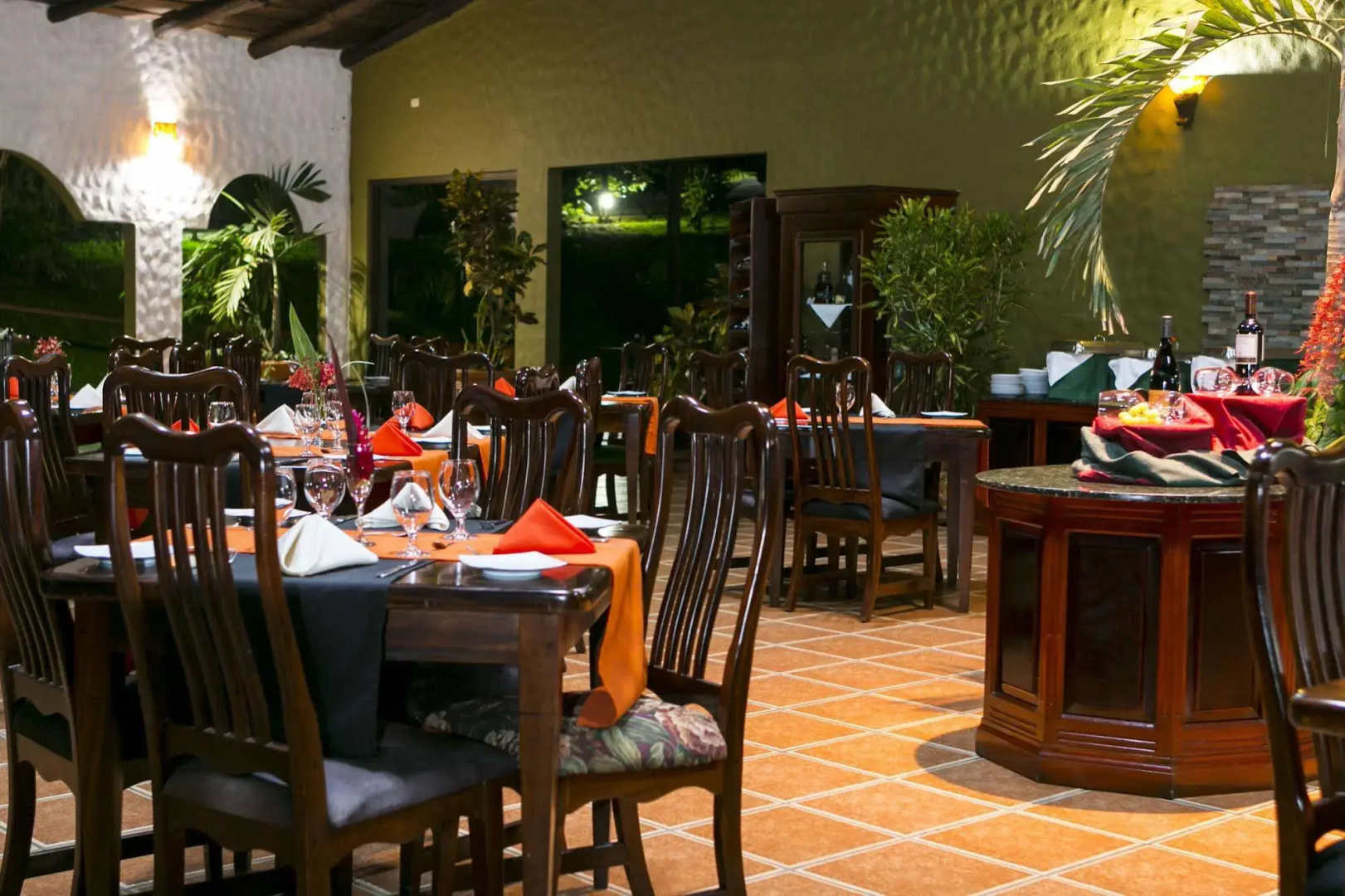 Mountain Paradise Hotel