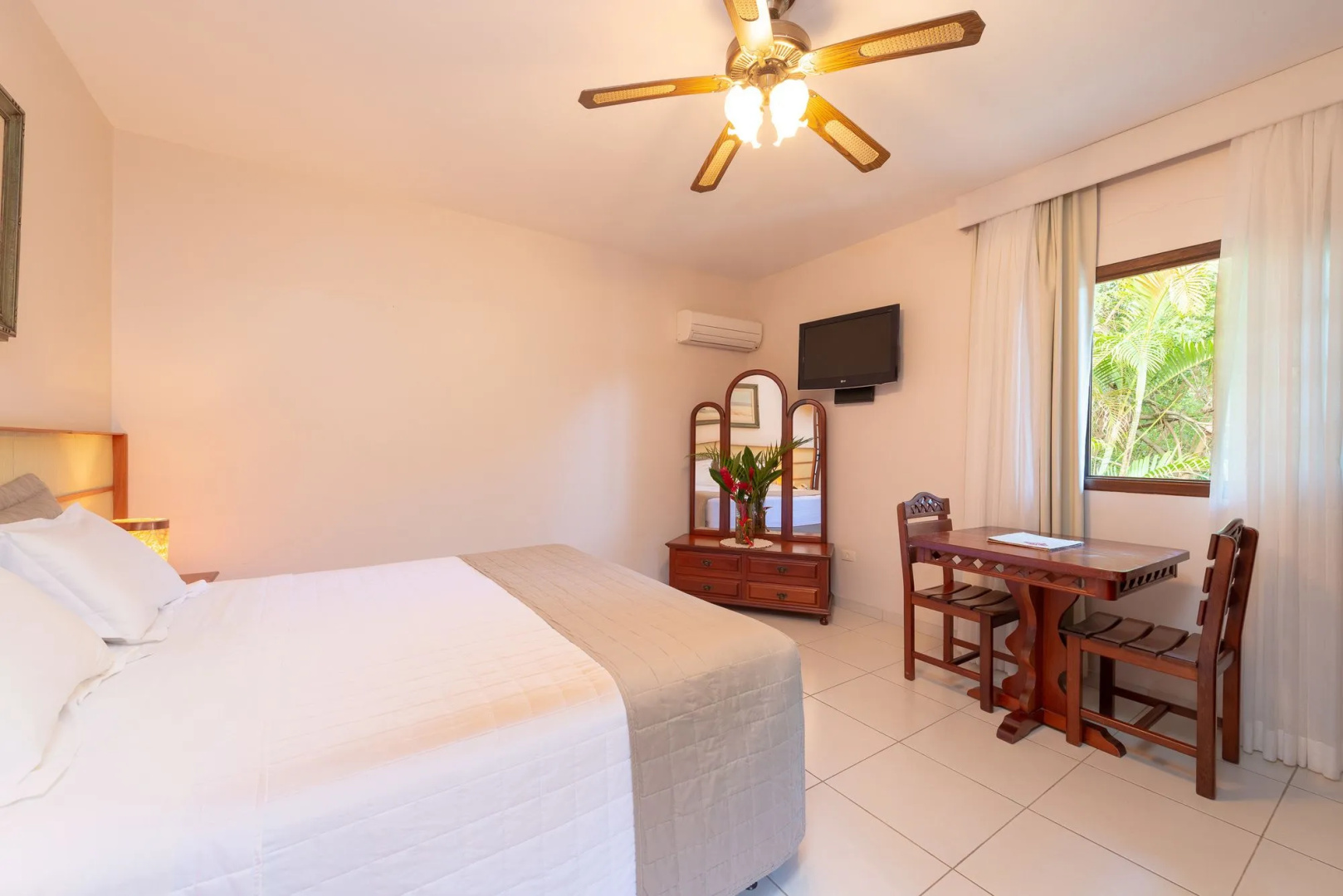 Hotel Real Villa Bella