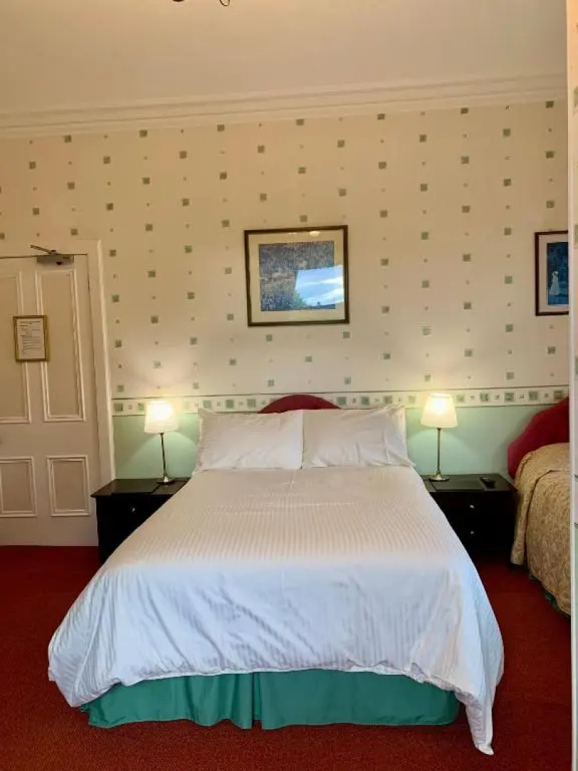 The Pines Guesthouse