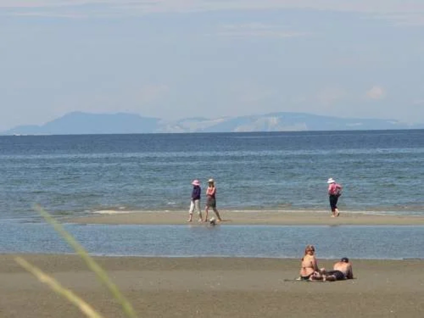Sea Edge Beachside Hotel