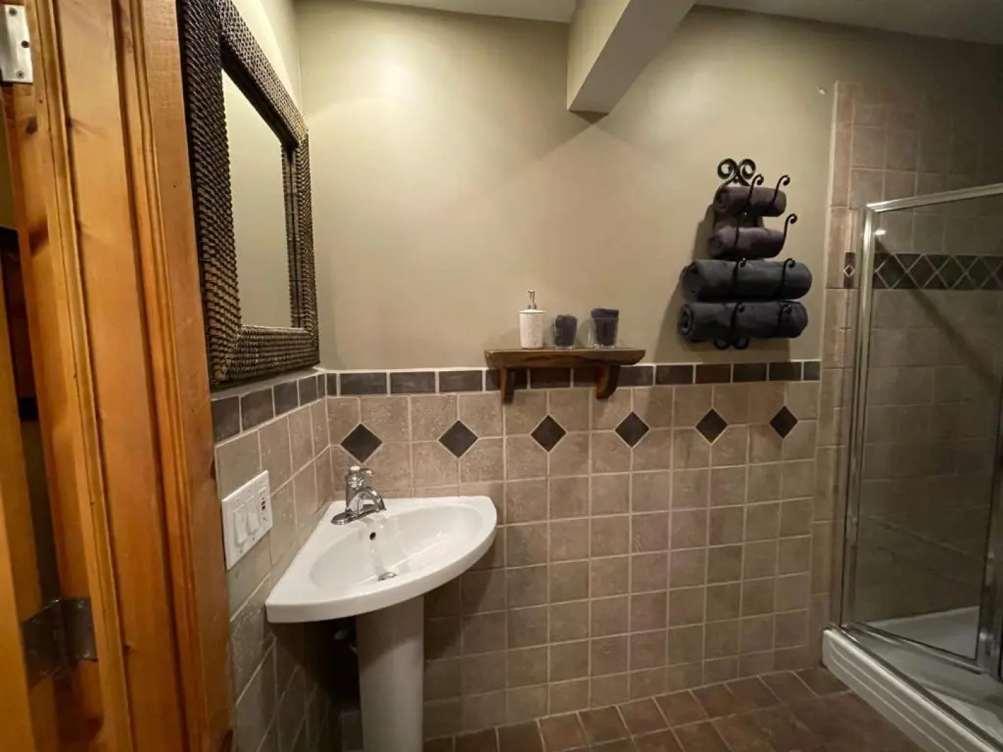 Village Inn Saugerties