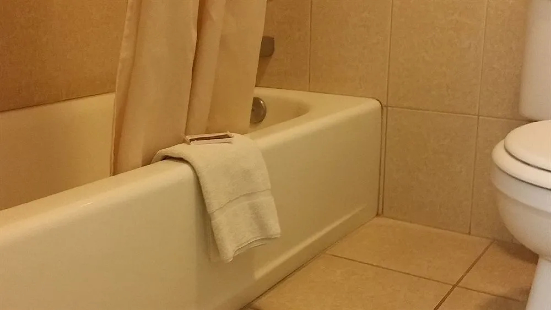 Desert Mirage Inn & Suites