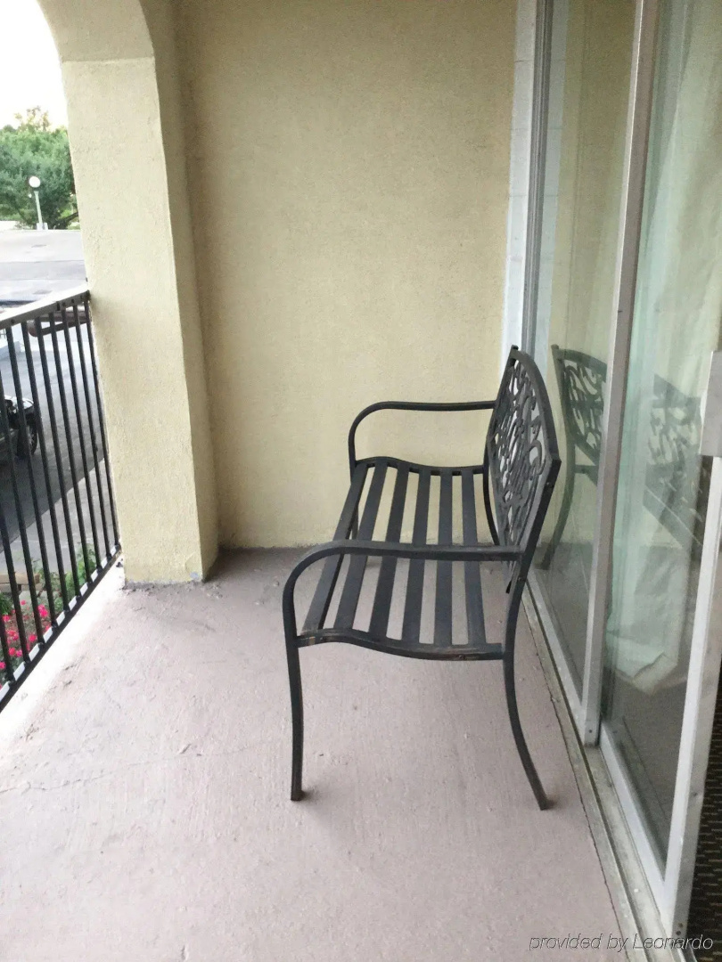 Americas Best Inn & Suites Urbana