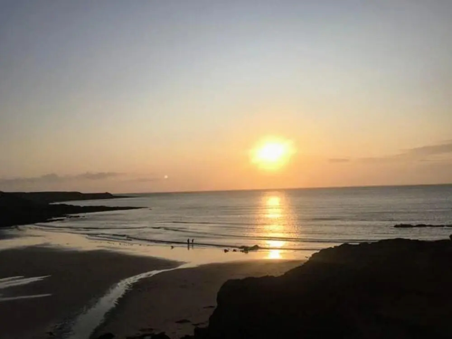 Homely, 4-bed House Close to Stunning Beach