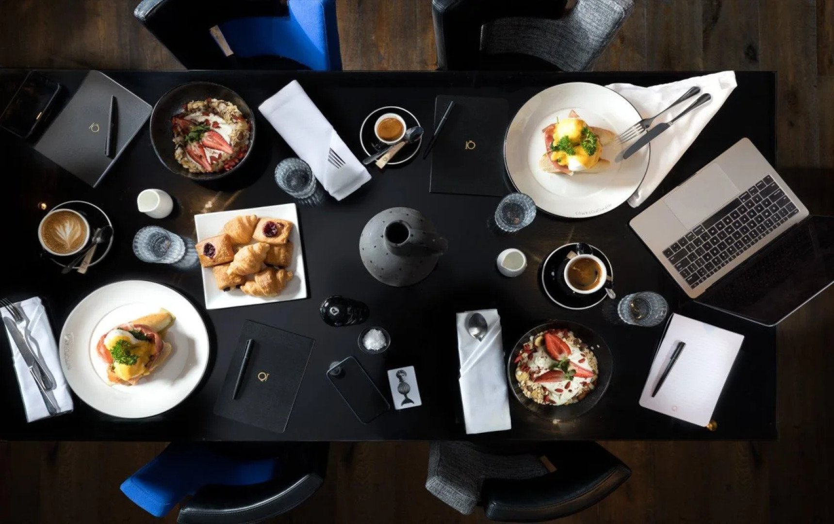 Museum Apartment Hotel, Independent Collection by EVT