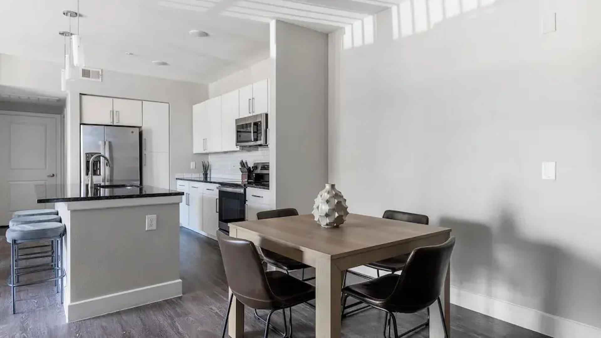 Landing Twin Creeks Apartments