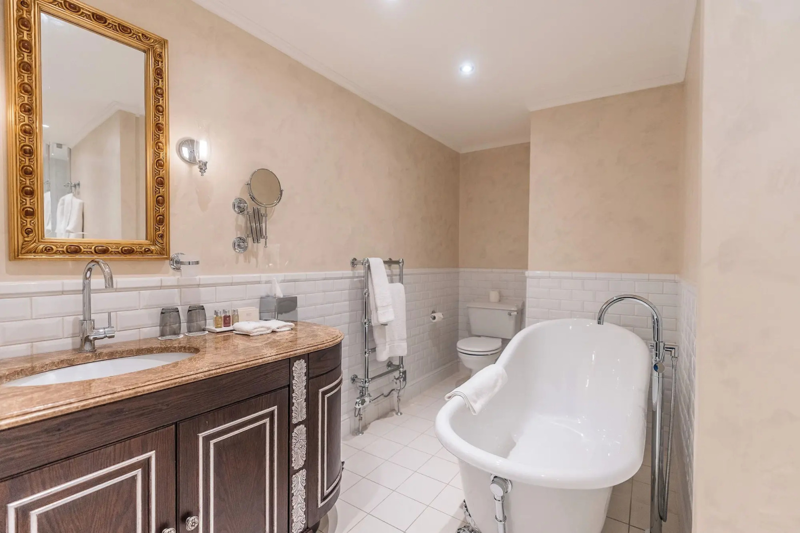 Thornbury Castle, Relais & Châteaux